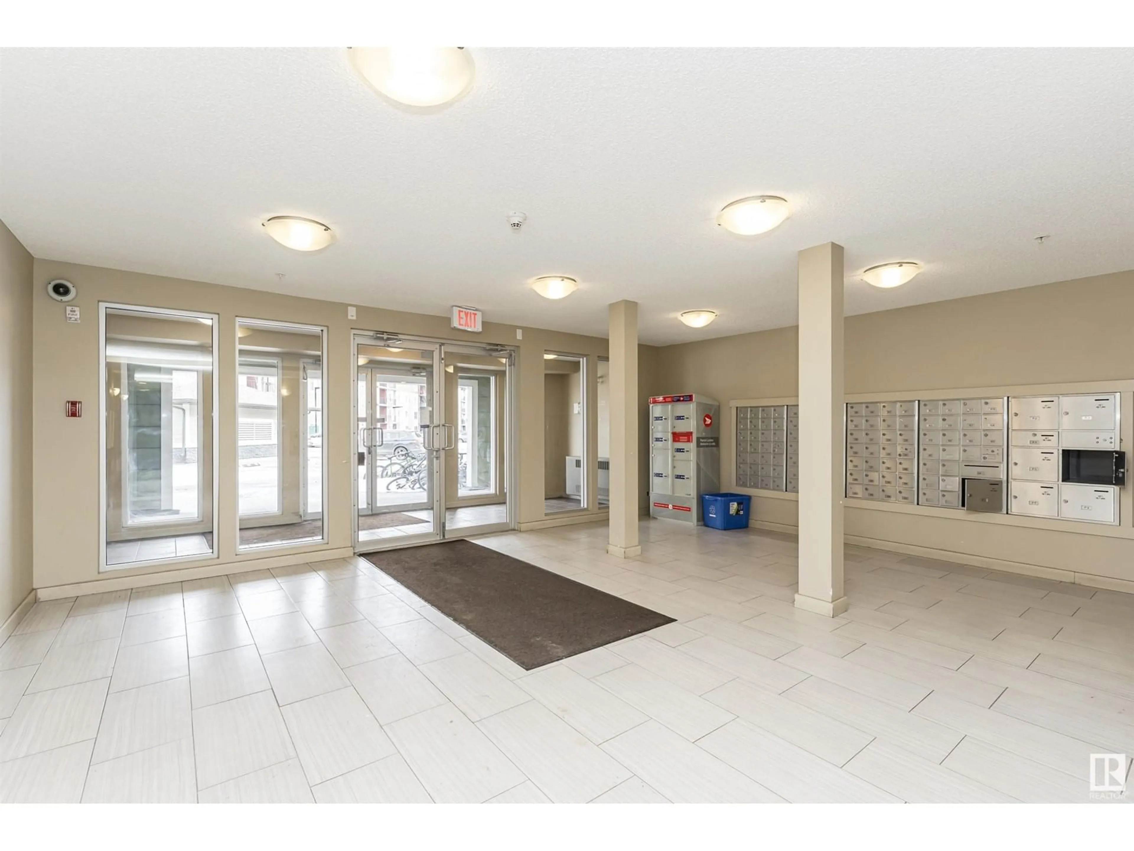 Indoor foyer for 320 111 WATT CM, Edmonton Alberta T6G0C3