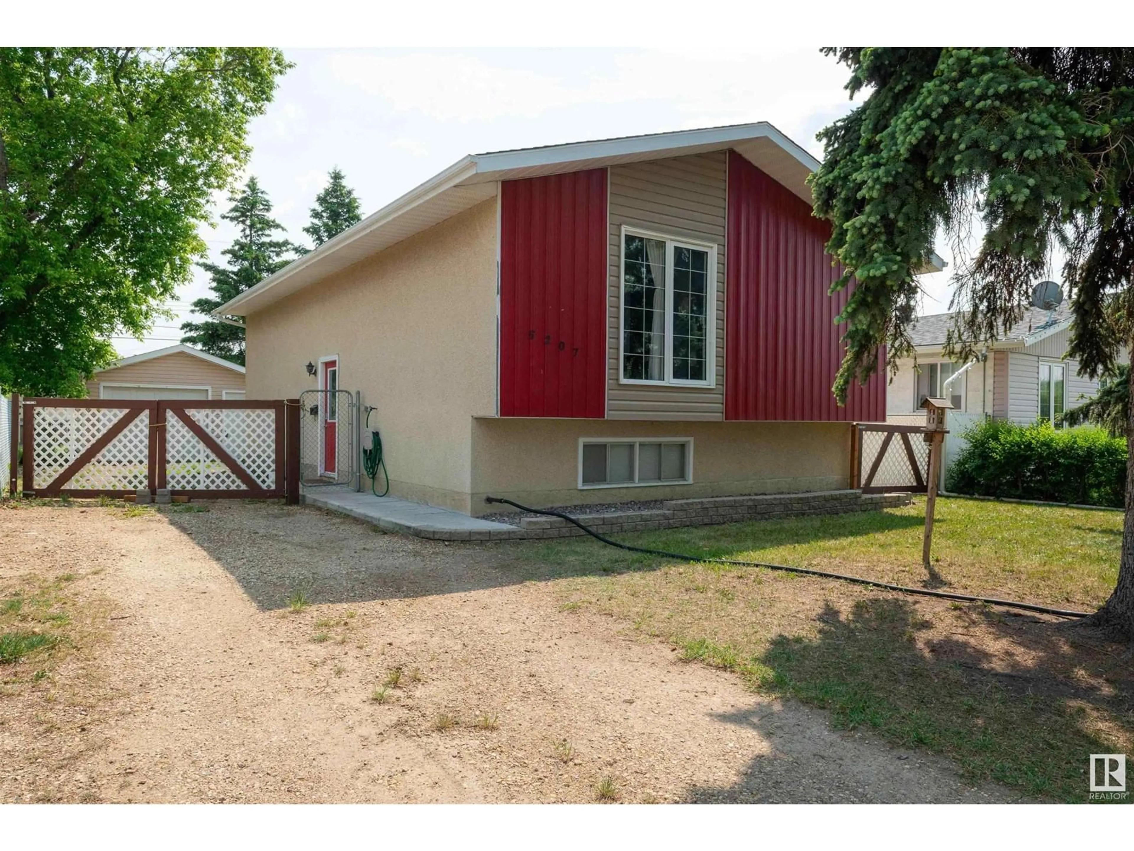 Unknown for 5207 52 ST, Leduc Alberta T9E5L9
