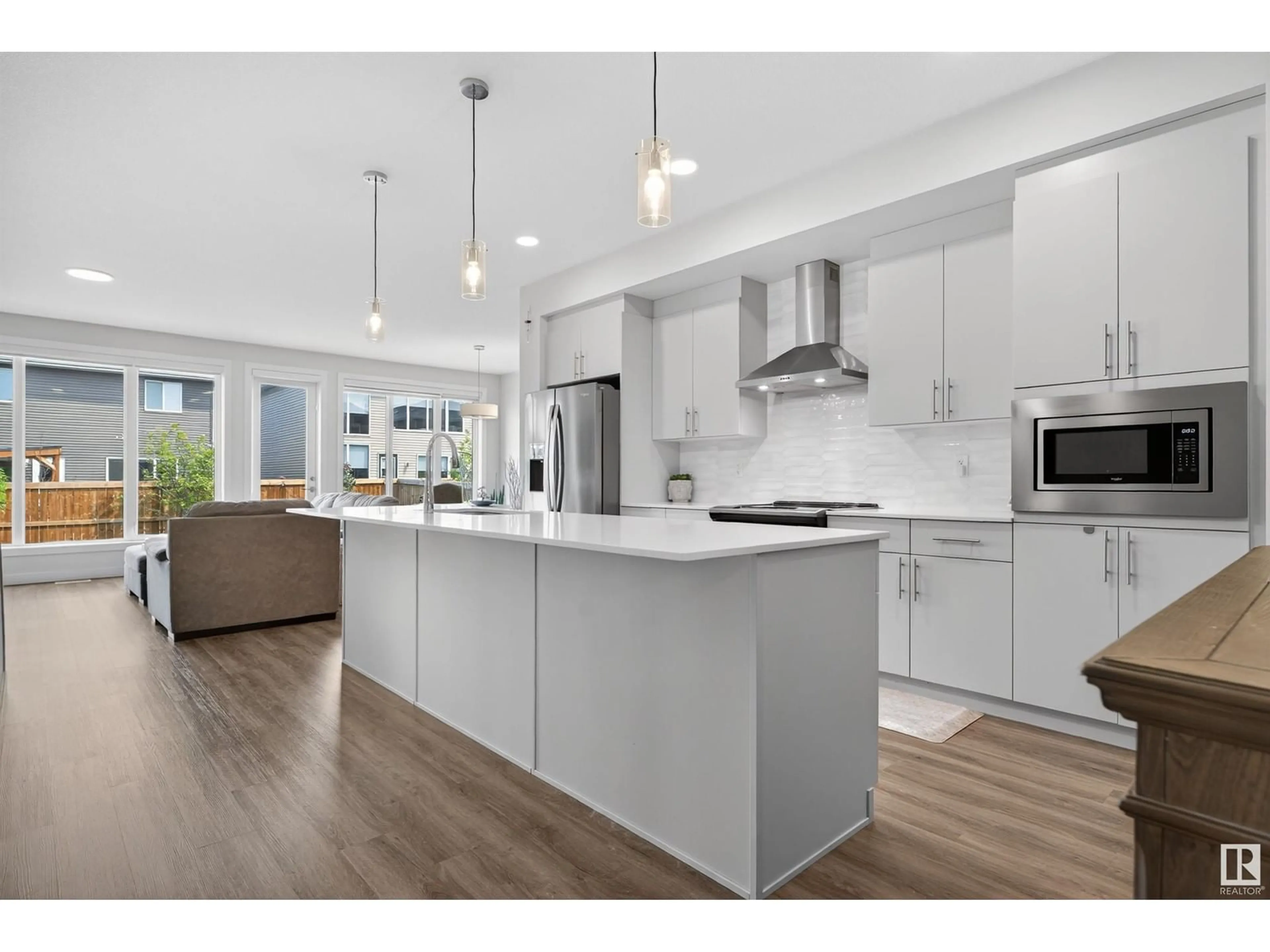 Open concept kitchen, unknown for 1614 ENRIGHT WY, Edmonton Alberta T6M0Z3
