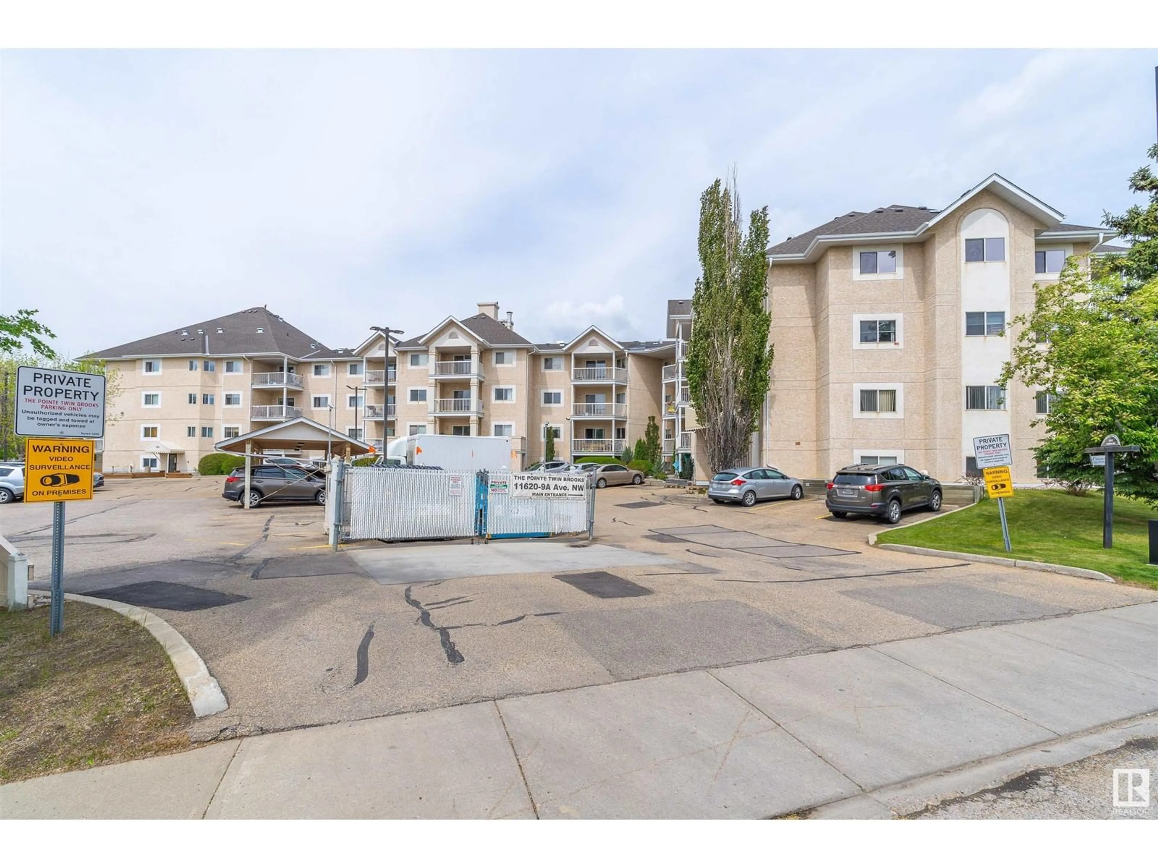 A pic from outside/outdoor area/front of a property/back of a property/a pic from drone, street for #214 - 11620 9A AV, Edmonton Alberta T6J7B4