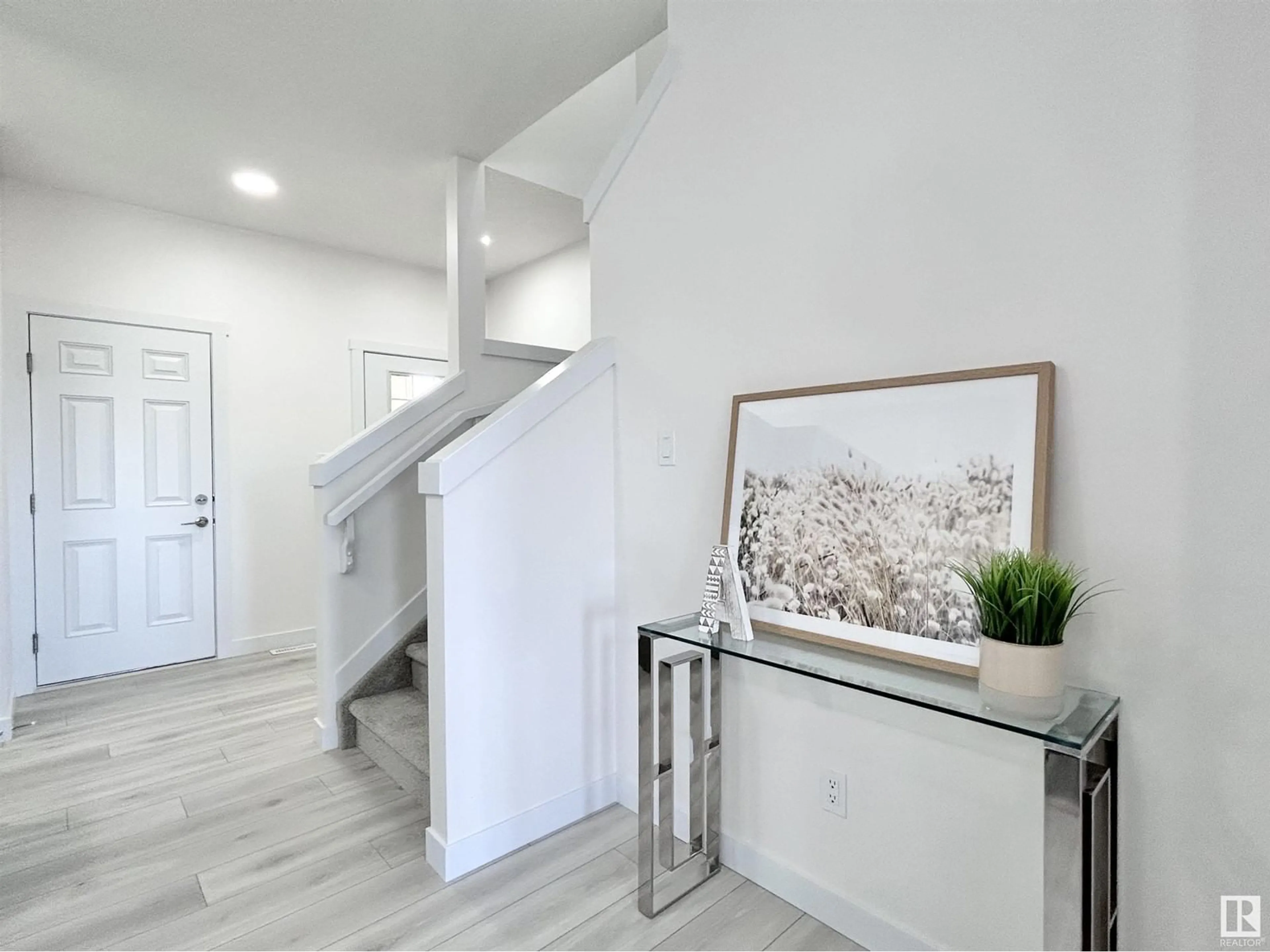 Indoor entryway for 19706 29 AV, Edmonton Alberta T6M1M2