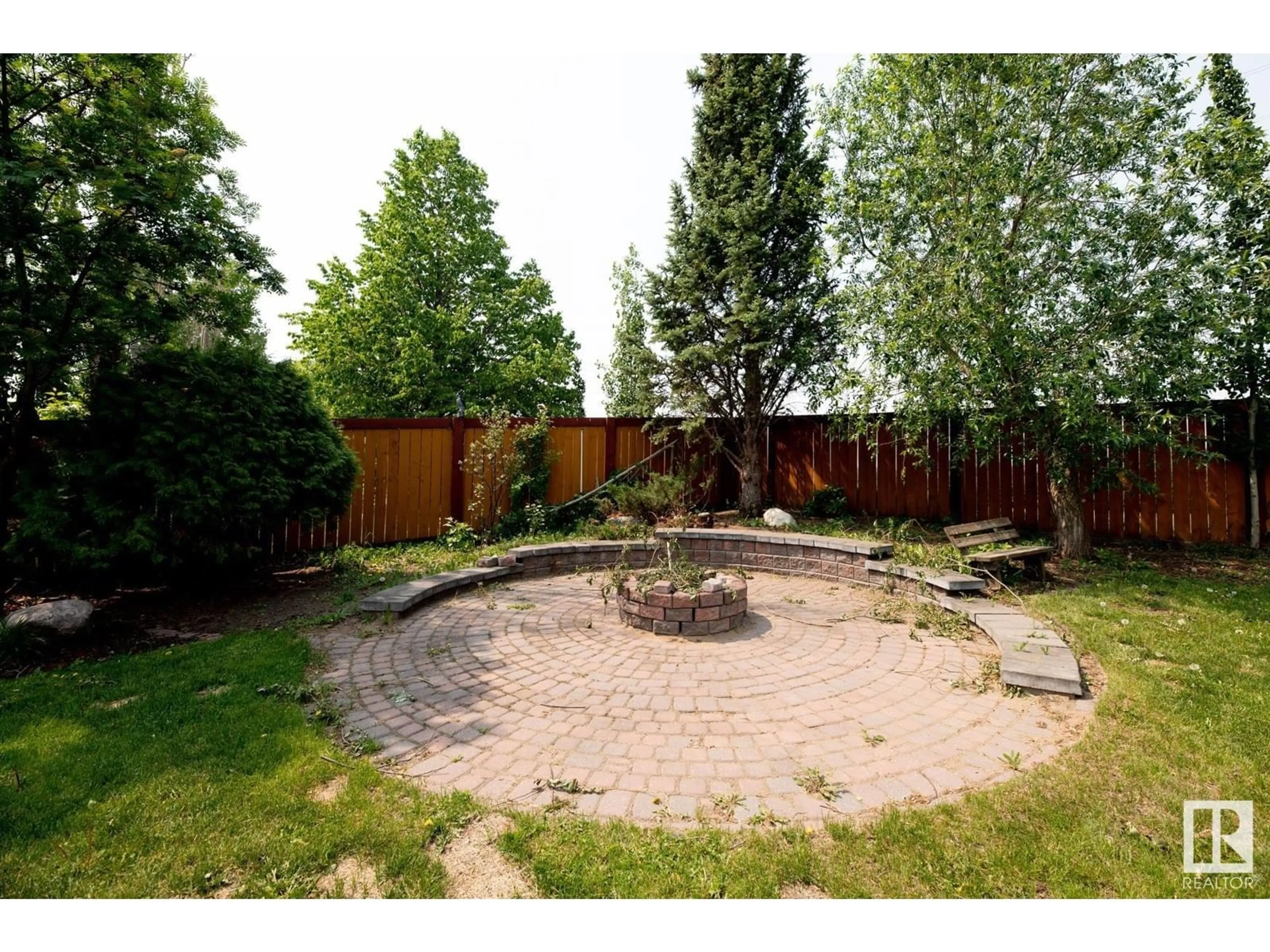 Patio, street for NW - 161 WARD CR, Edmonton Alberta T6T1M6