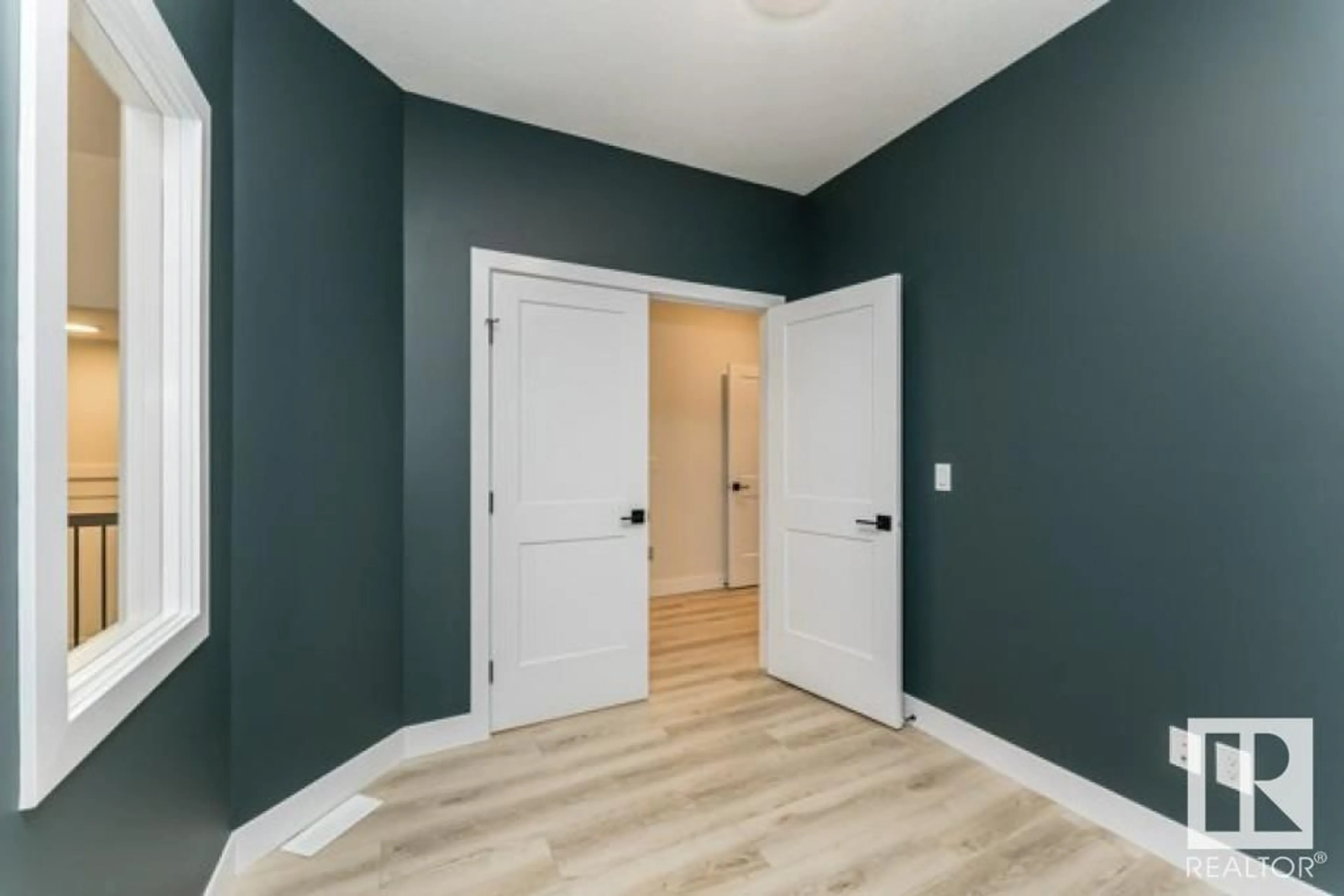 Indoor entryway for 6212 DANSEREAU CR, Beaumont Alberta T4X3E1
