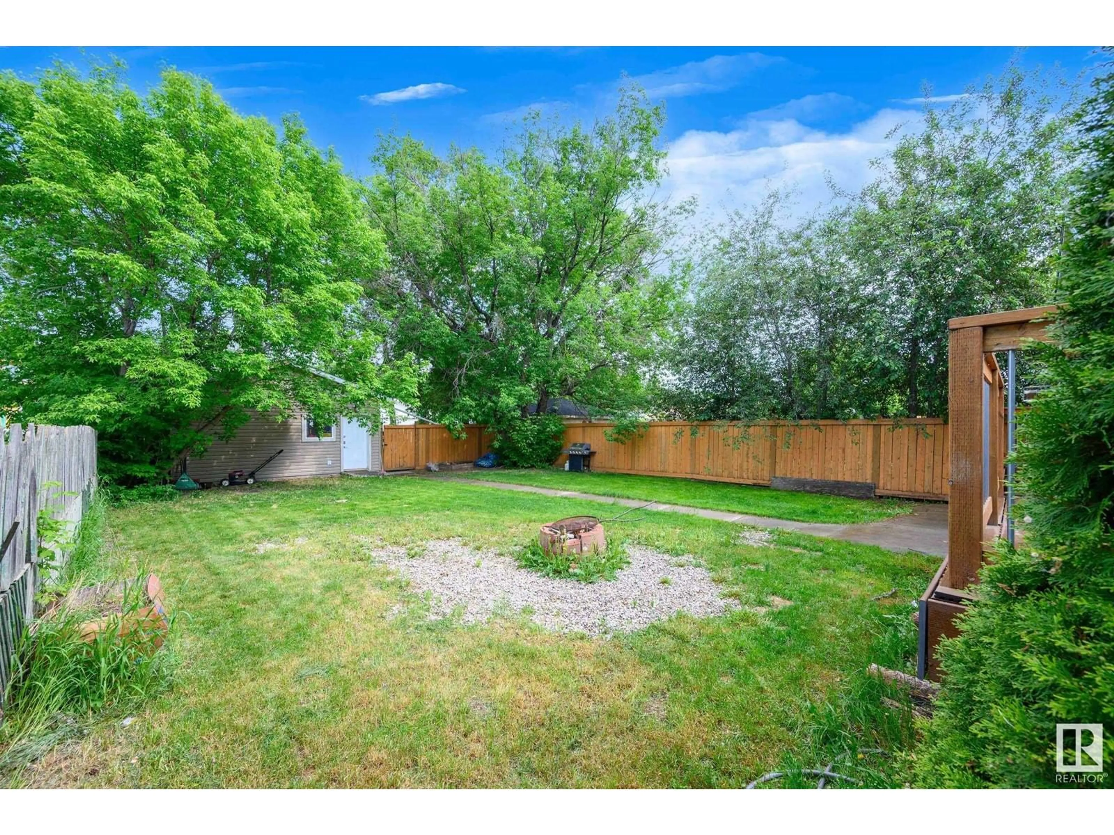 A pic from outside/outdoor area/front of a property/back of a property/a pic from drone, unknown for NW - 12839 109 ST, Edmonton Alberta T5E4Y2