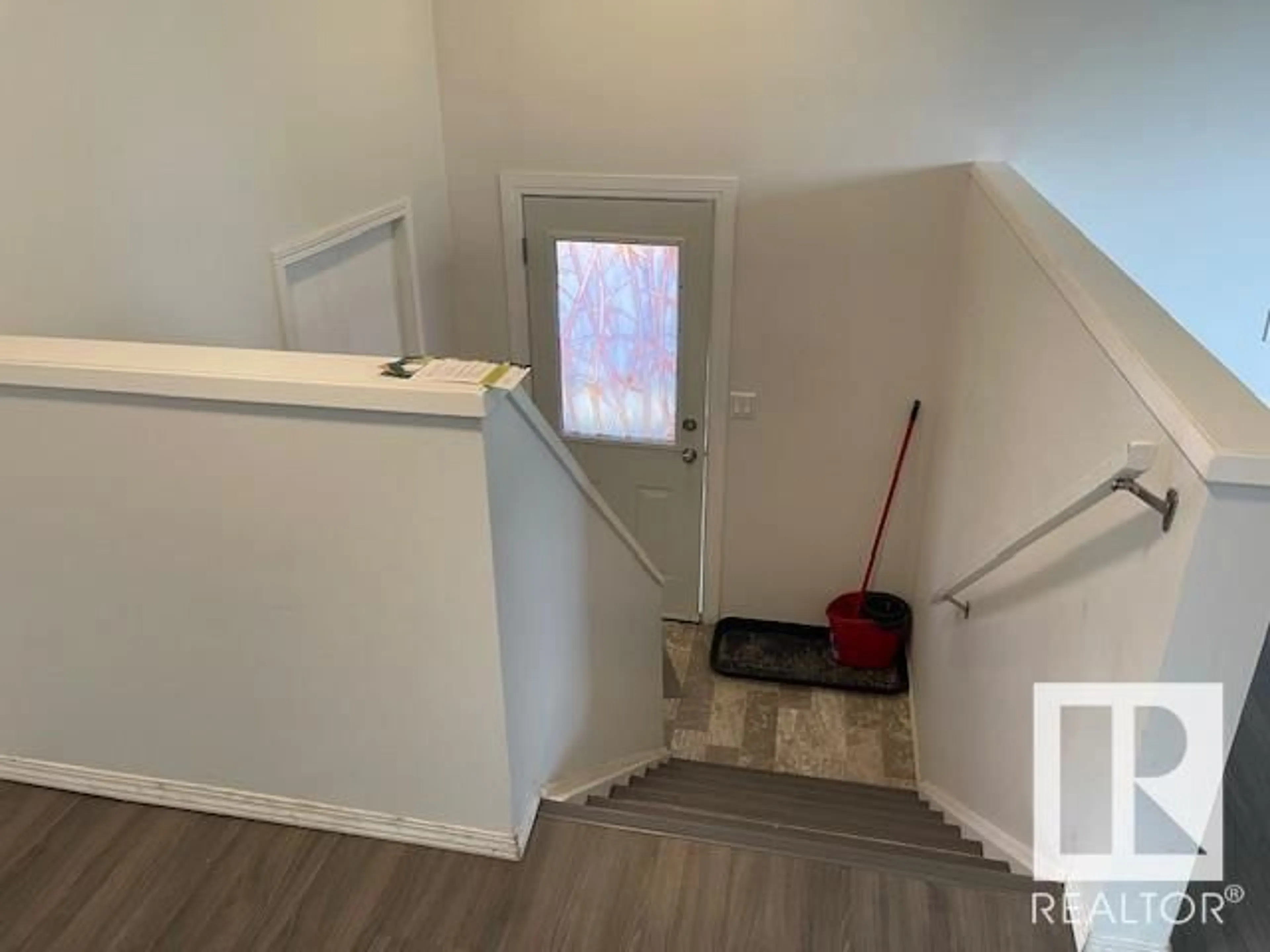 Unknown for 1799 LAKEWOOD RD, Edmonton Alberta T6K3B8