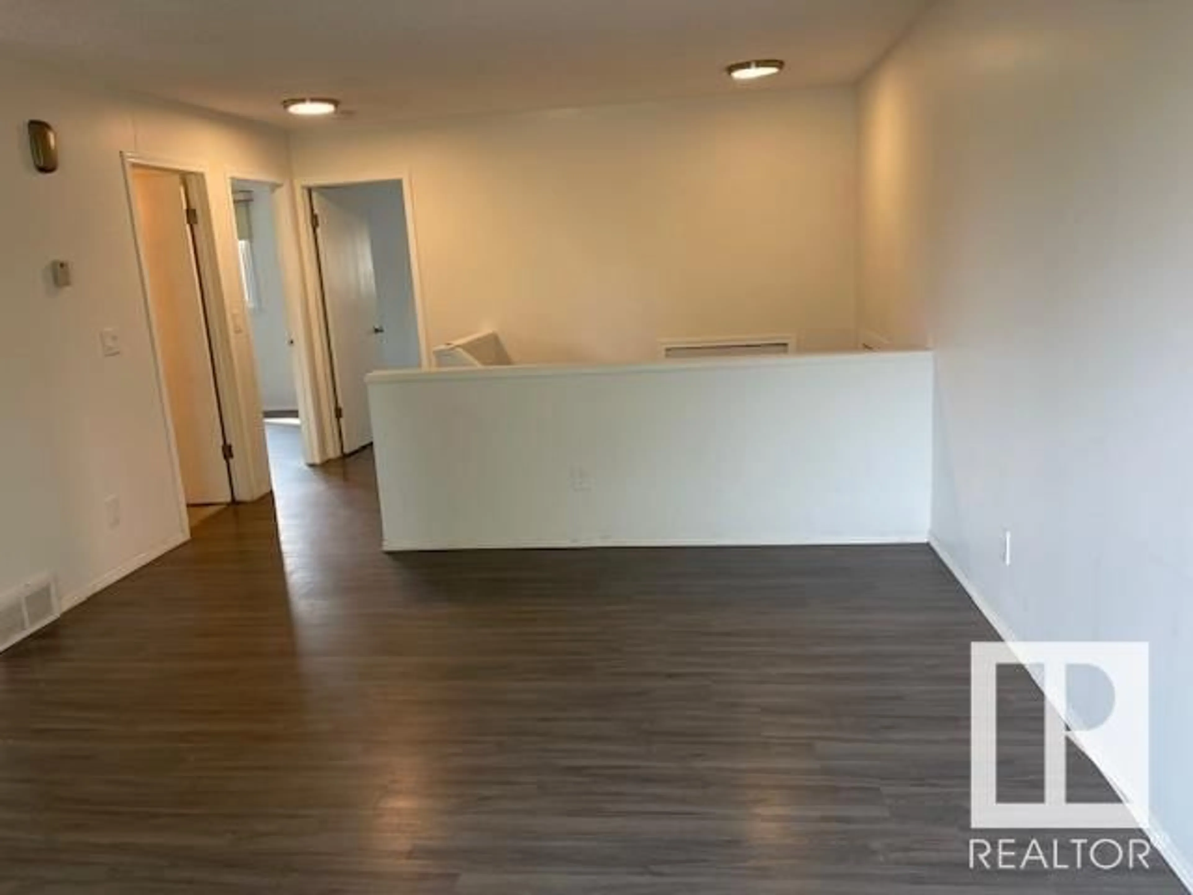 A pic of a room for 1799 LAKEWOOD RD, Edmonton Alberta T6K3B8
