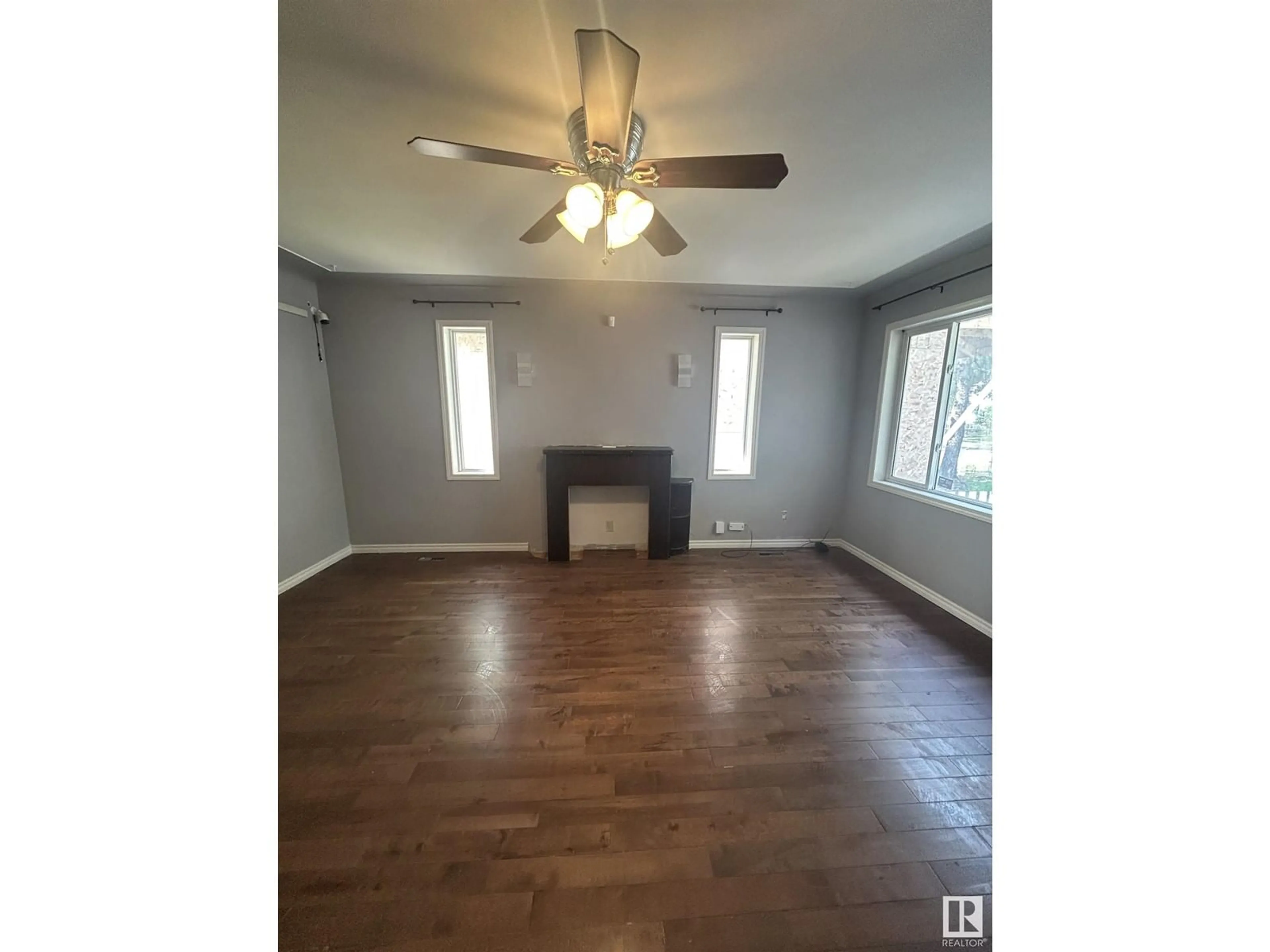 A pic of a room for 11715 83 ST, Edmonton Alberta T5Z3Z8
