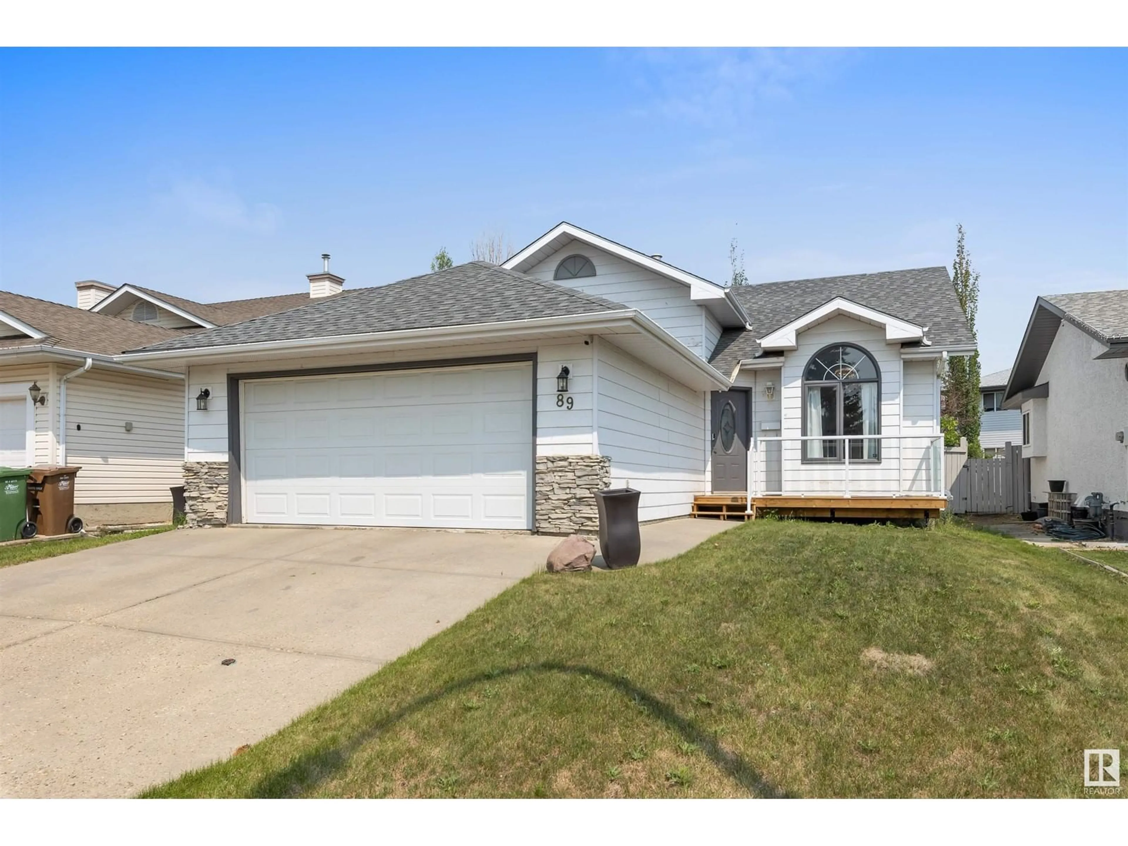 Home with vinyl exterior material, street for 89 DEER RIDGE DR, St. Albert Alberta T8N6A9
