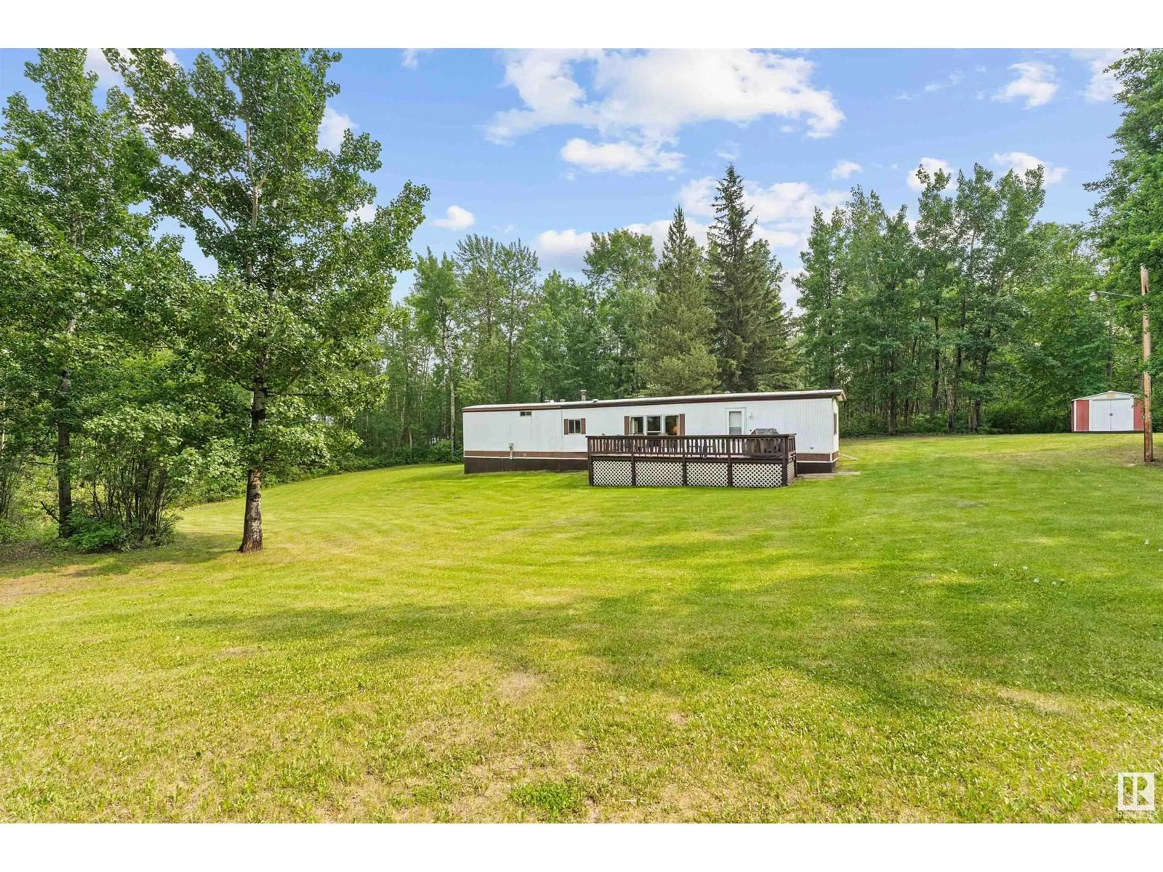 A pic from outside/outdoor area/front of a property/back of a property/a pic from drone, unknown for 2120 - 16 TWP ROAD 565, Rural Lac Ste. Anne County Alberta T0E1V0