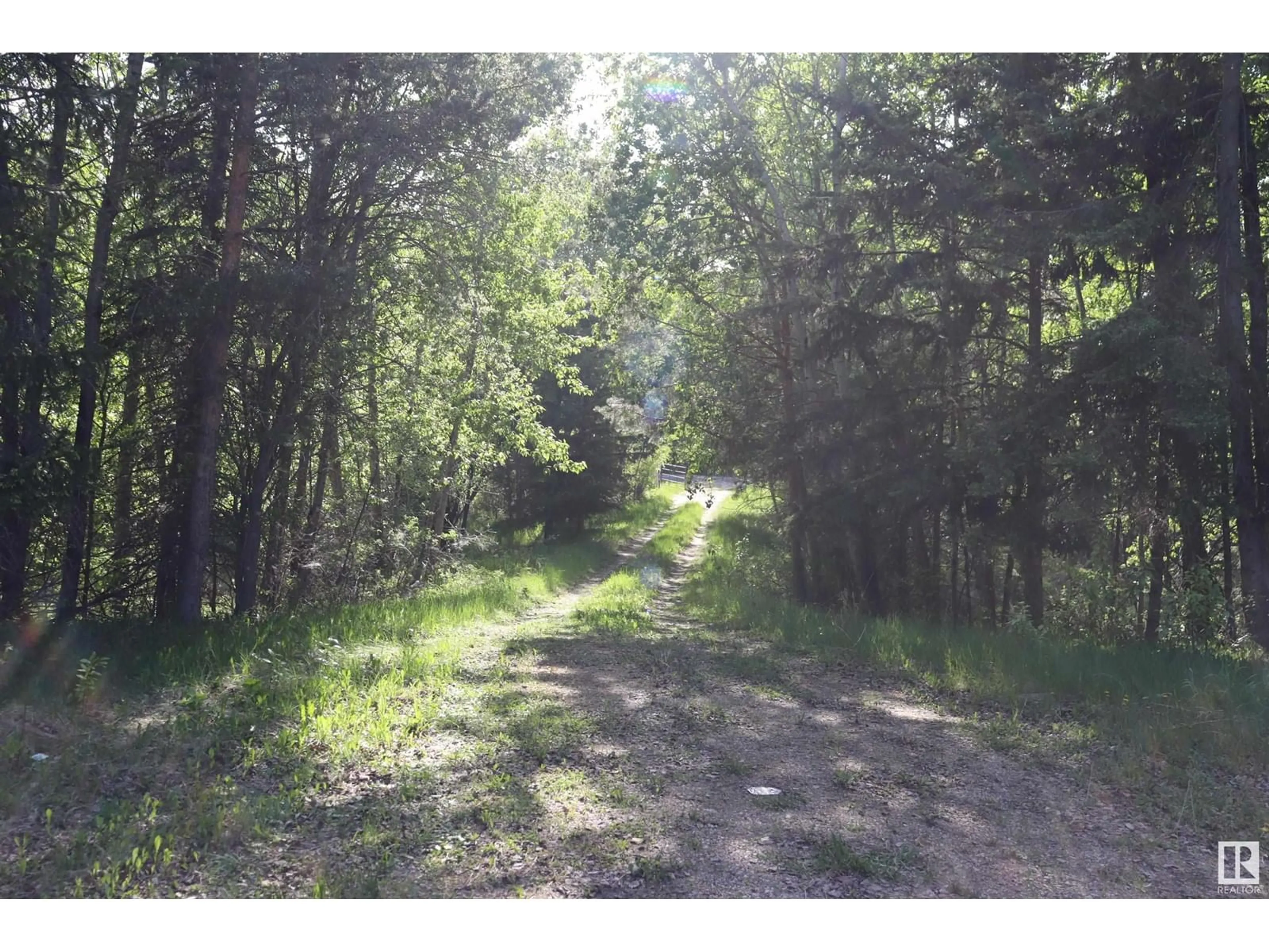 Blurry image for 51308 - 36 RGE.195, Rural Beaver County Alberta T0B4J0