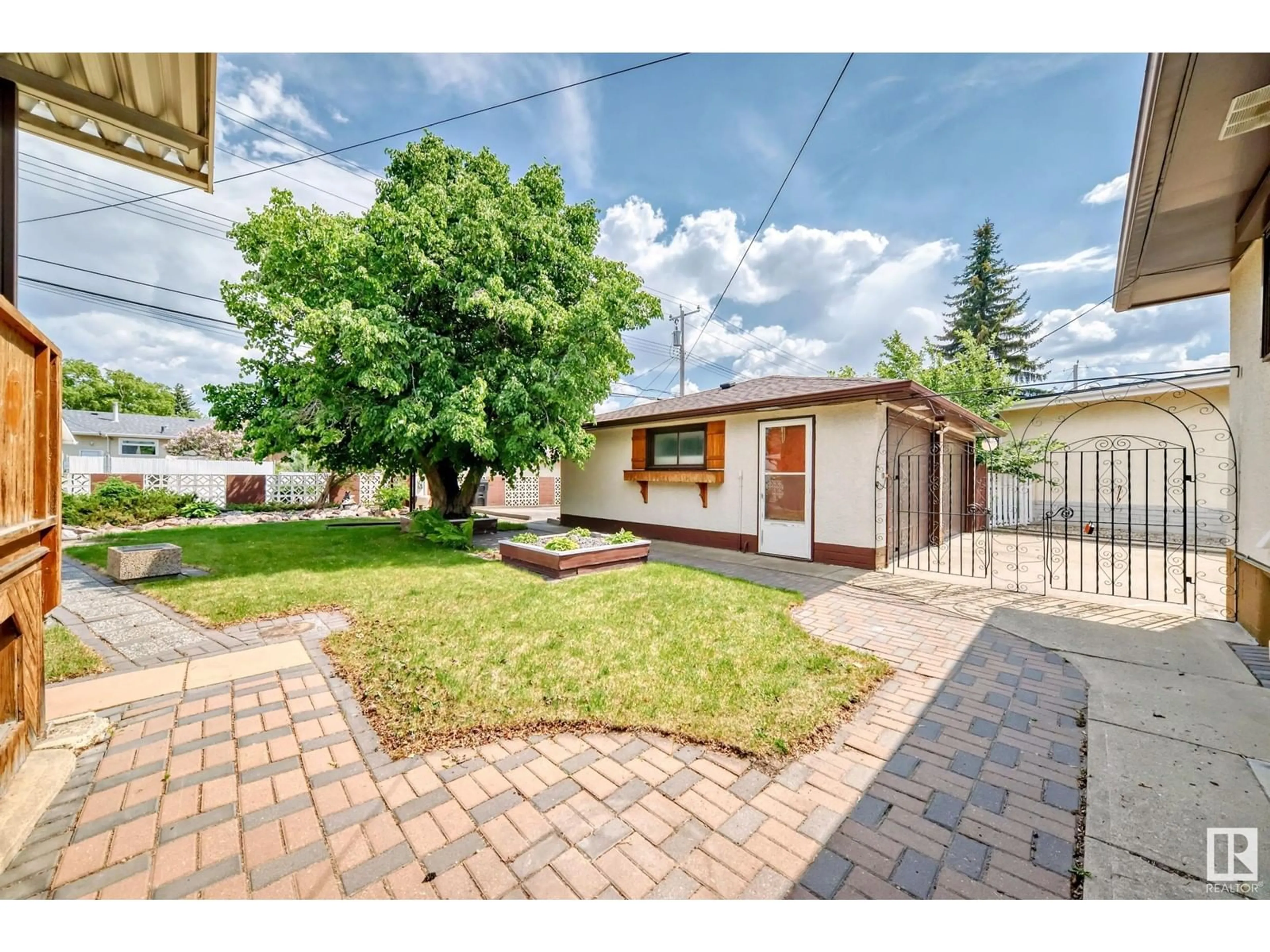 Unknown for 8809 74 ST, Edmonton Alberta T6B2B1