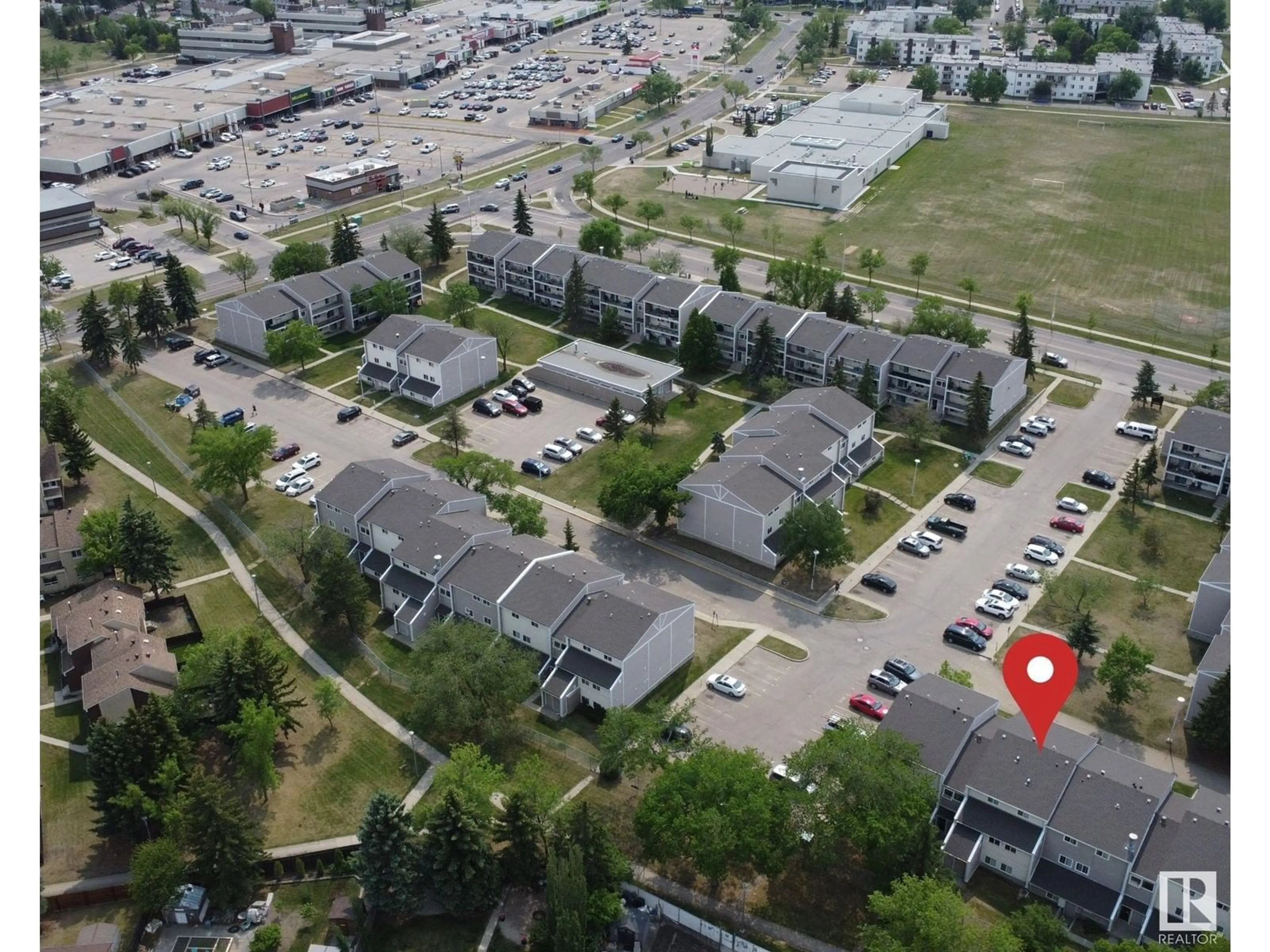 A pic from outside/outdoor area/front of a property/back of a property/a pic from drone, street for #4 - 3839 76 ST, Edmonton Alberta T6K2P9