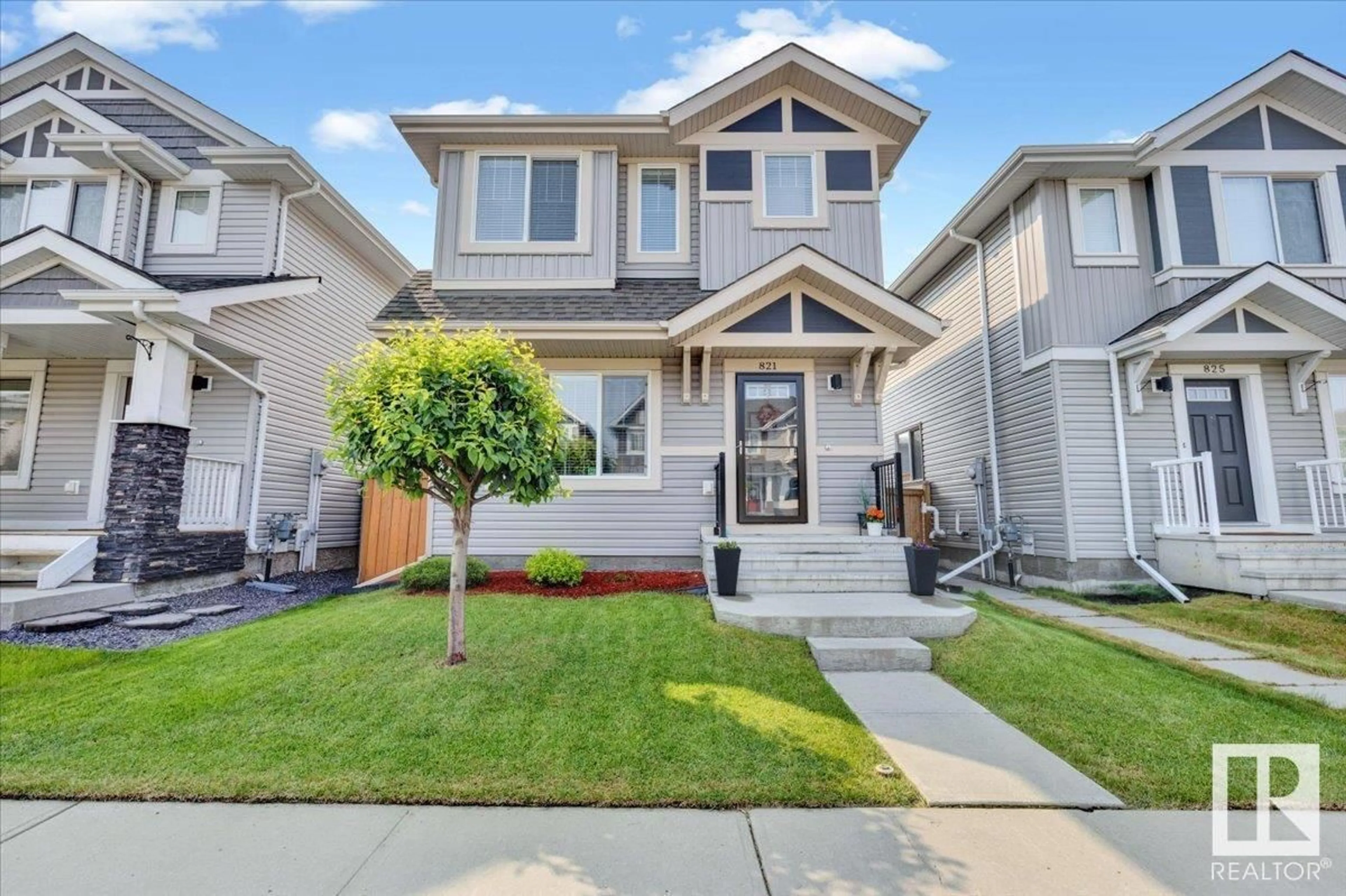 Home with vinyl exterior material, street for 821 35A AV, Edmonton Alberta T6T1A2