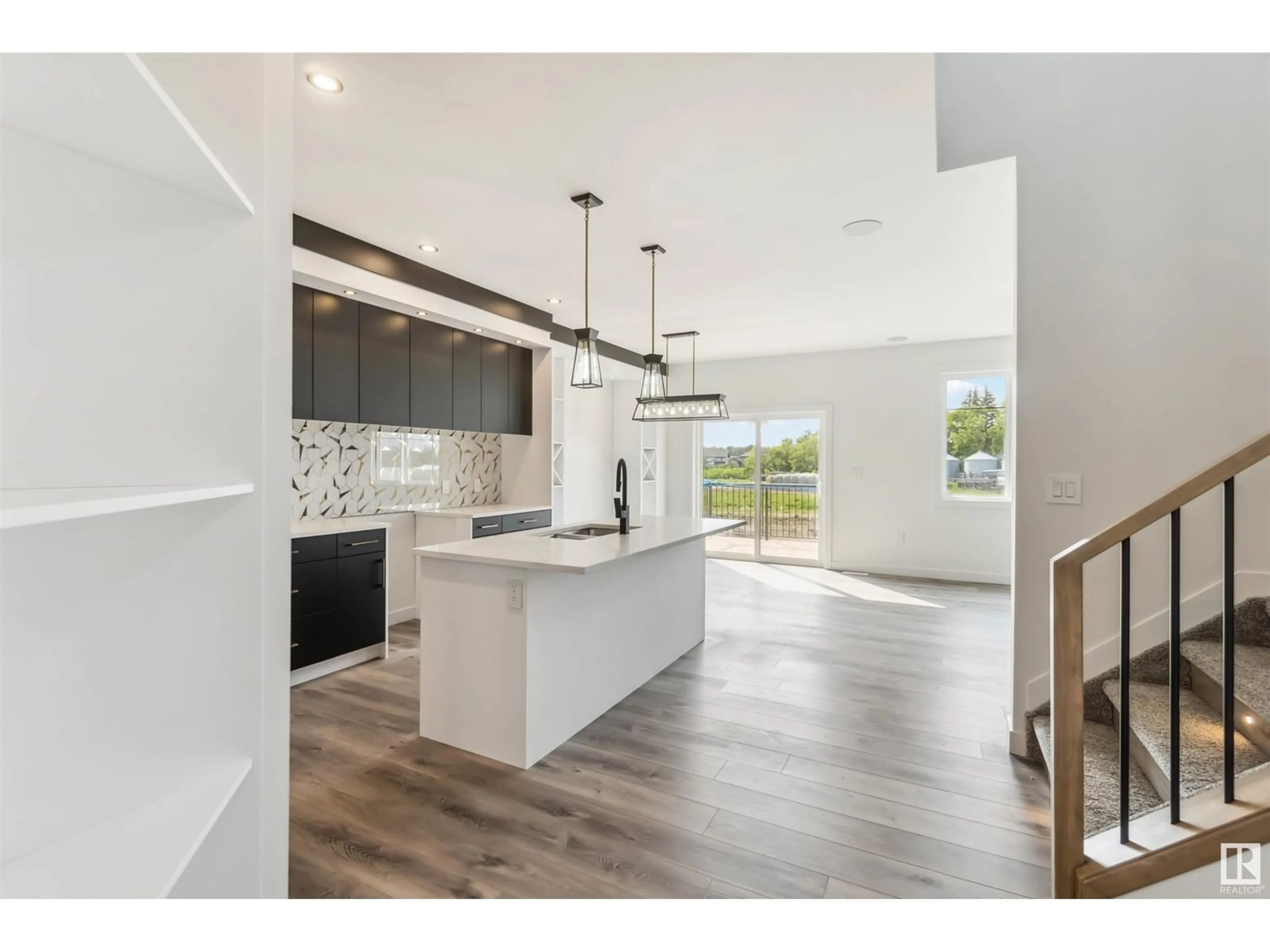 Open concept kitchen, ceramic/tile floor for 15 TENUTO LI, Spruce Grove Alberta T6X0Z3