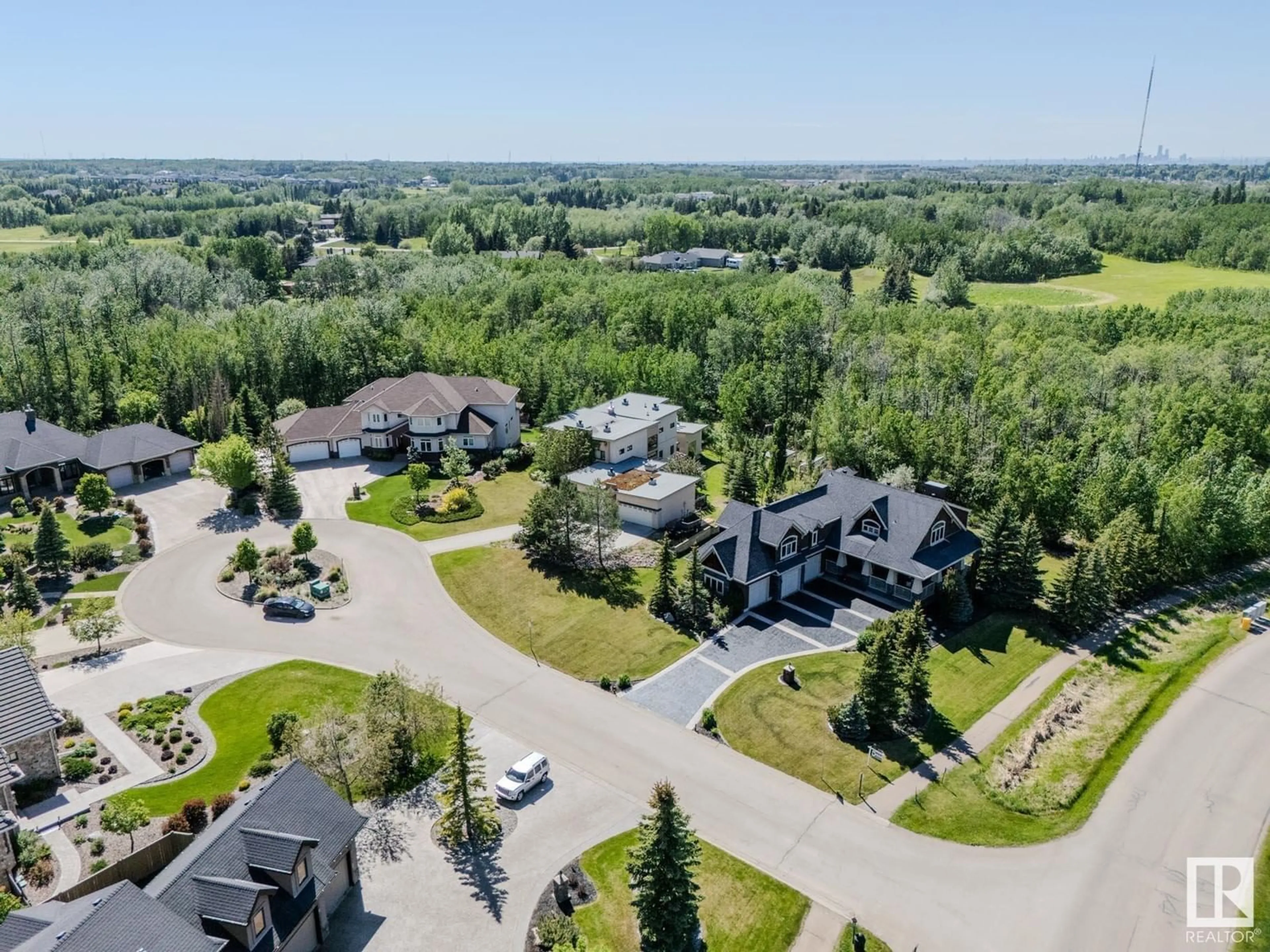 A pic from outside/outdoor area/front of a property/back of a property/a pic from drone, street for 23033 - 27 WYE RD, Rural Strathcona County Alberta T8B1H9