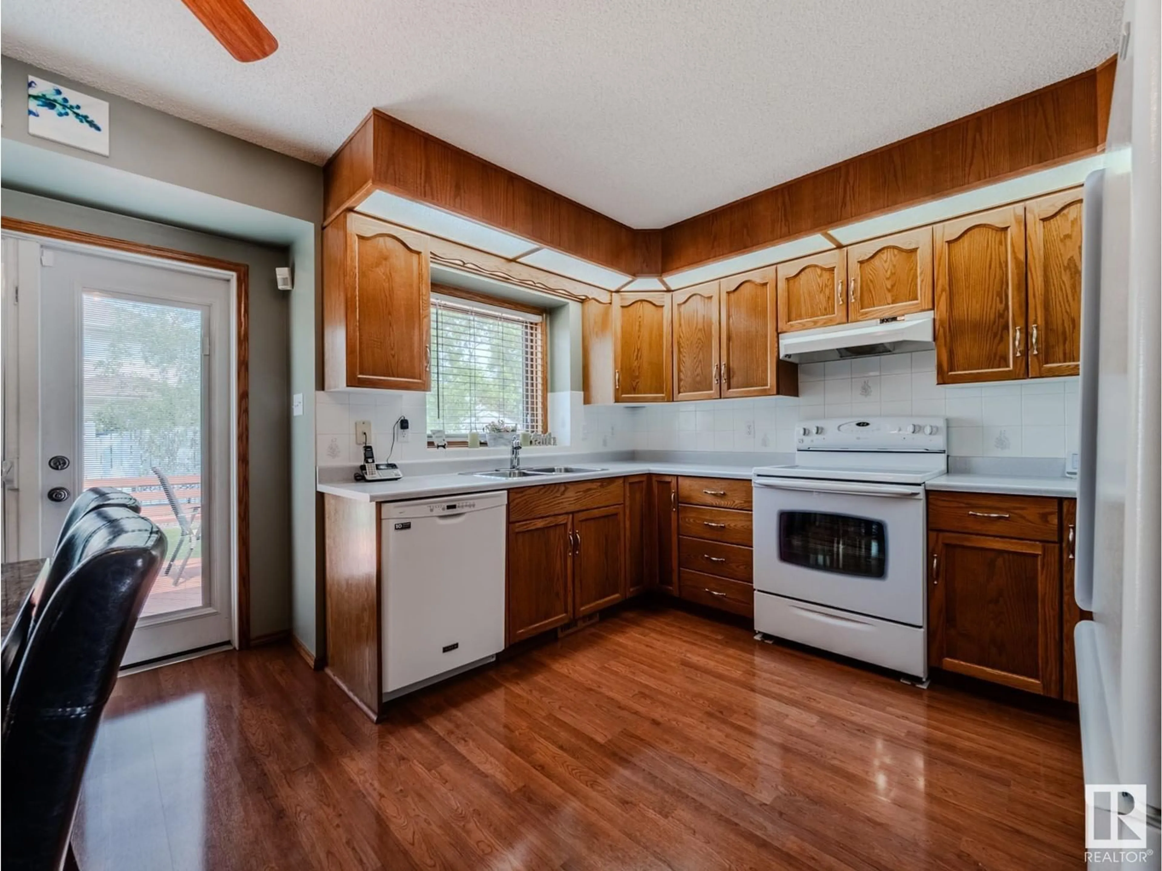 Unknown for NW - 5511 190A ST, Edmonton Alberta T6M2L3