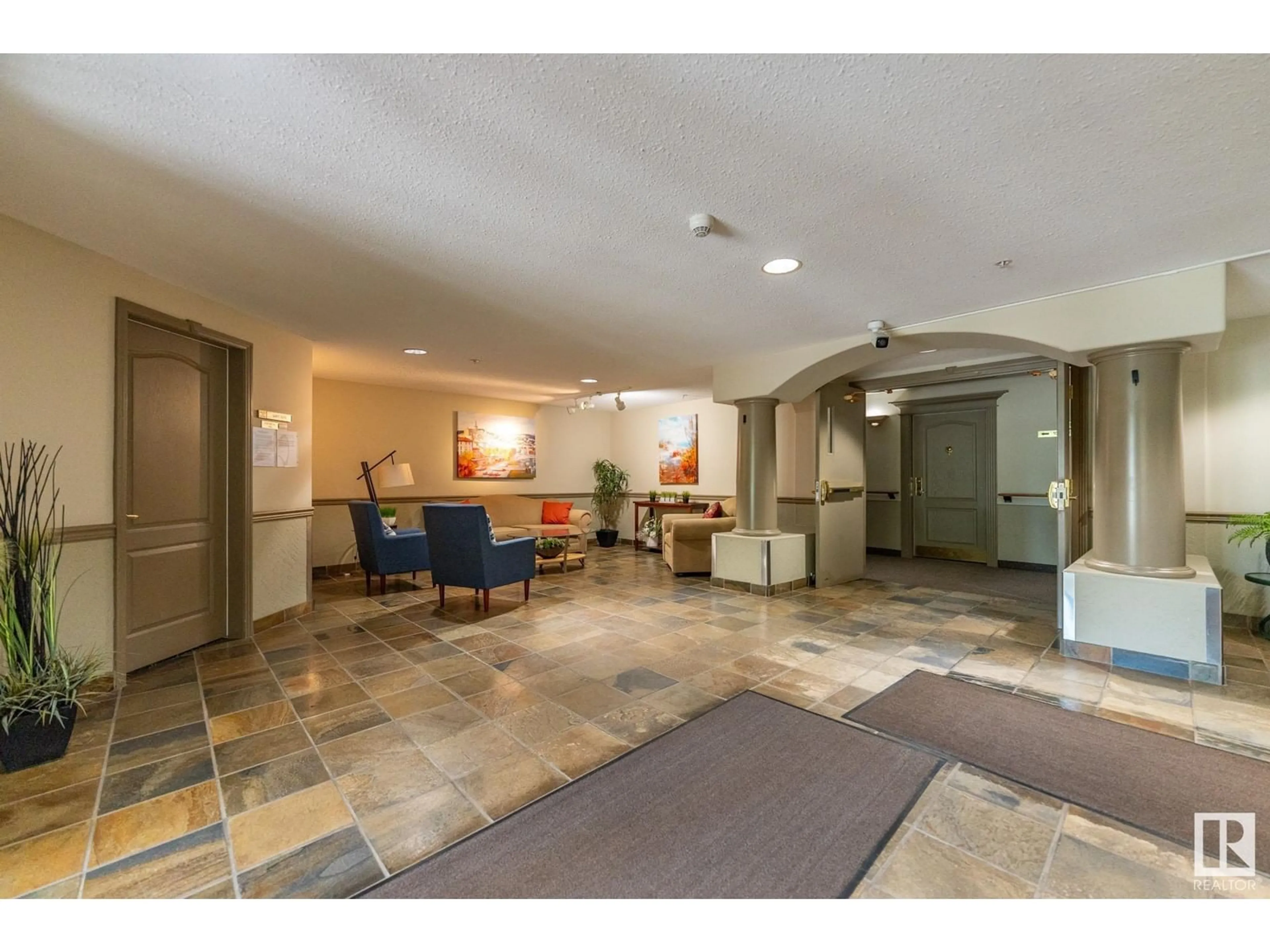 Lobby for 207 - 8956 156 ST, Edmonton Alberta T5R5Z6