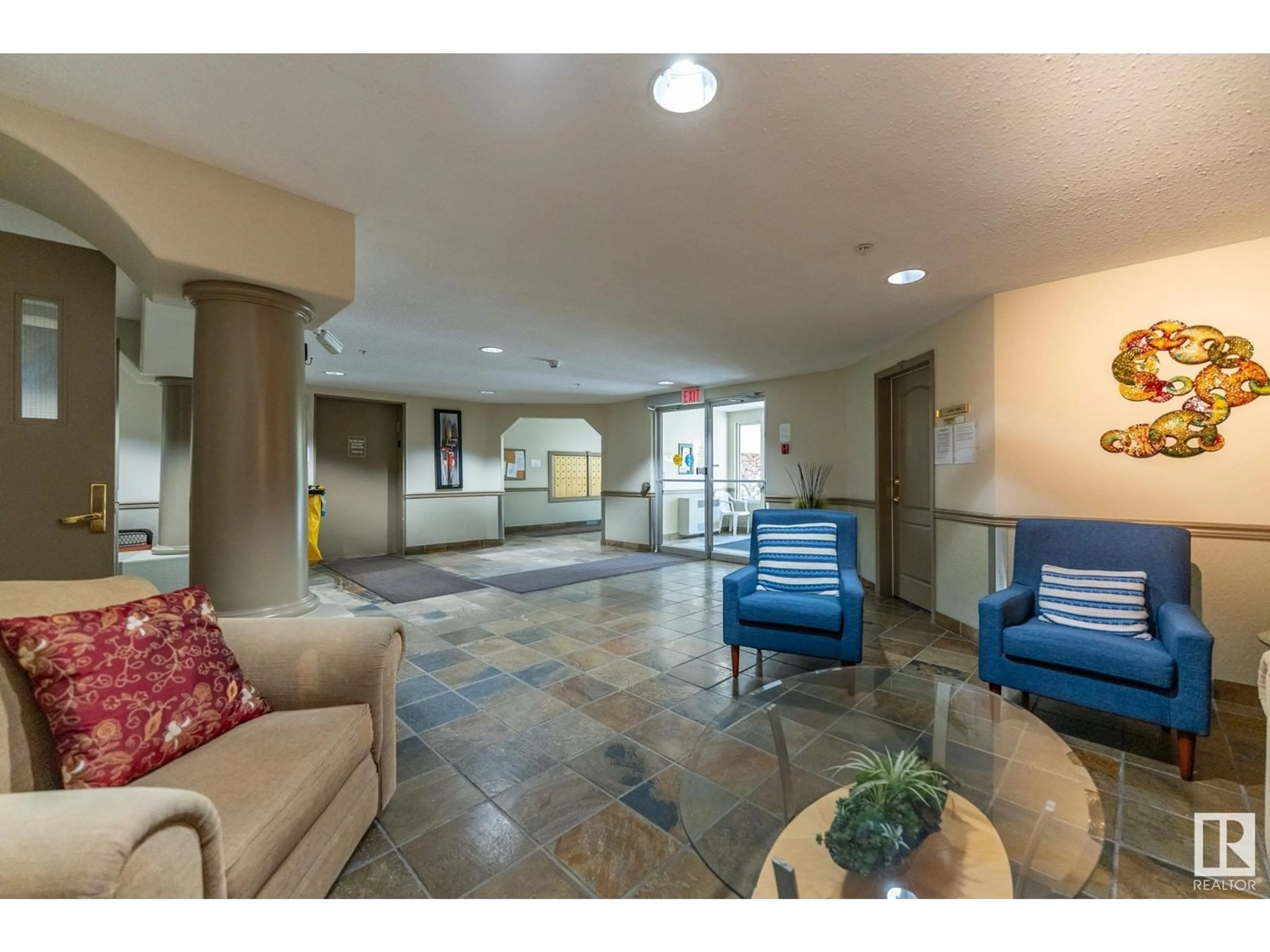 Lobby for 207 - 8956 156 ST, Edmonton Alberta T5R5Z6
