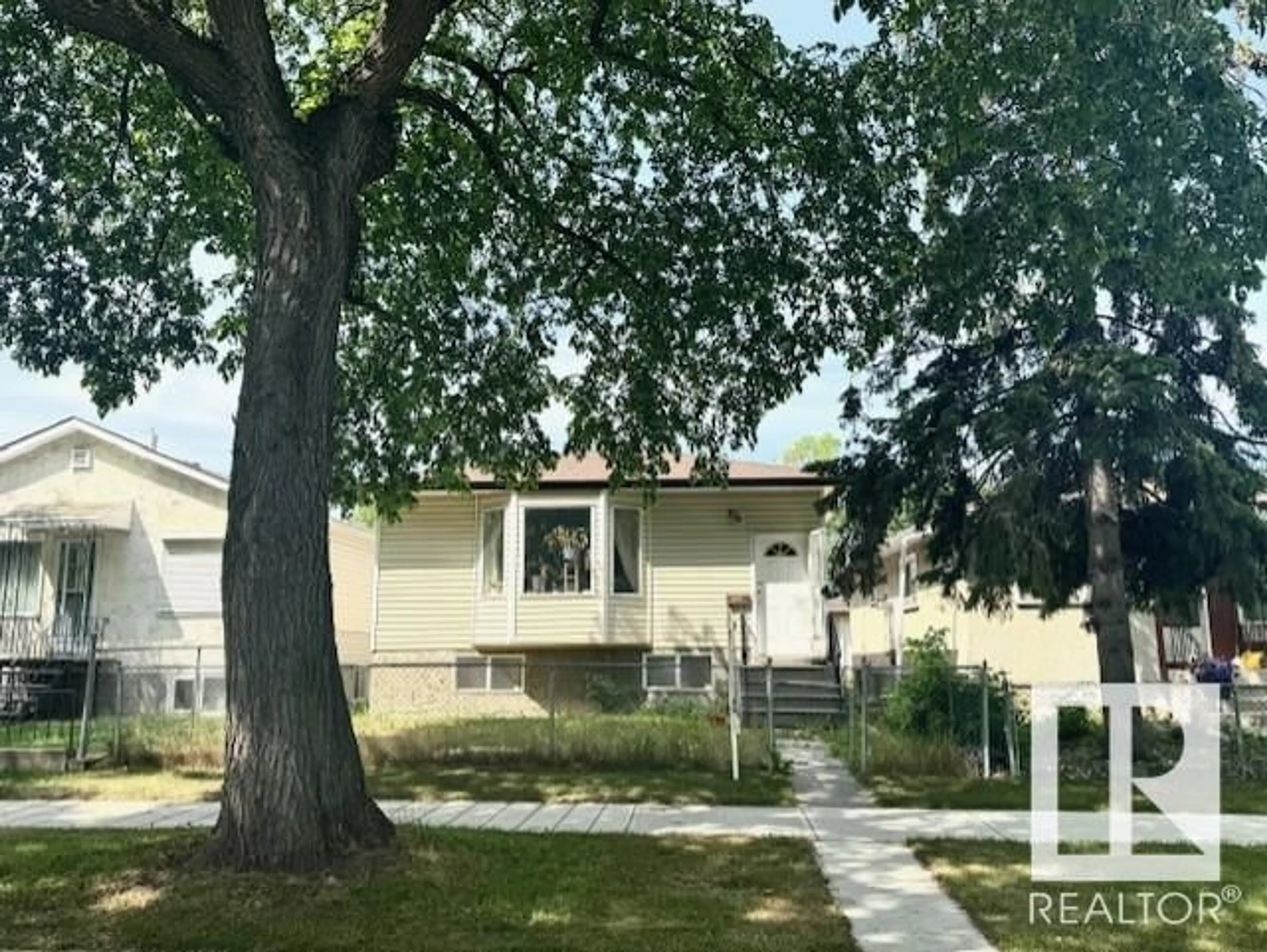 Unknown for 11418 91 ST, Edmonton Alberta T5B4A5
