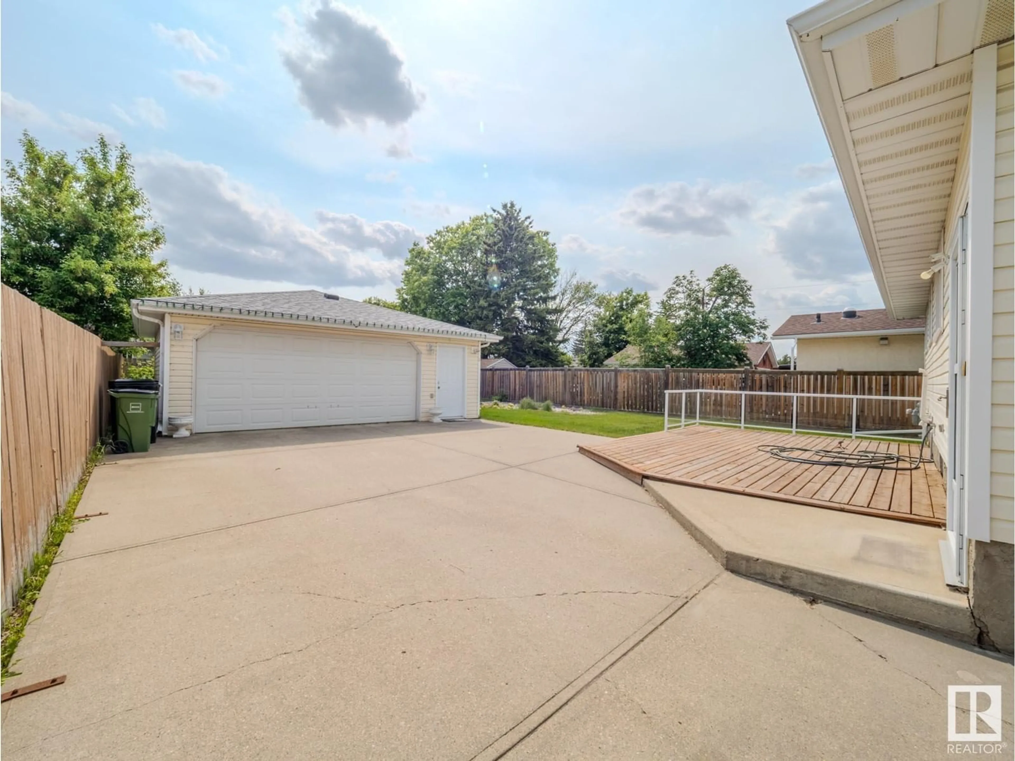 Unknown for 8707 16 AV, Edmonton Alberta T6K2A4