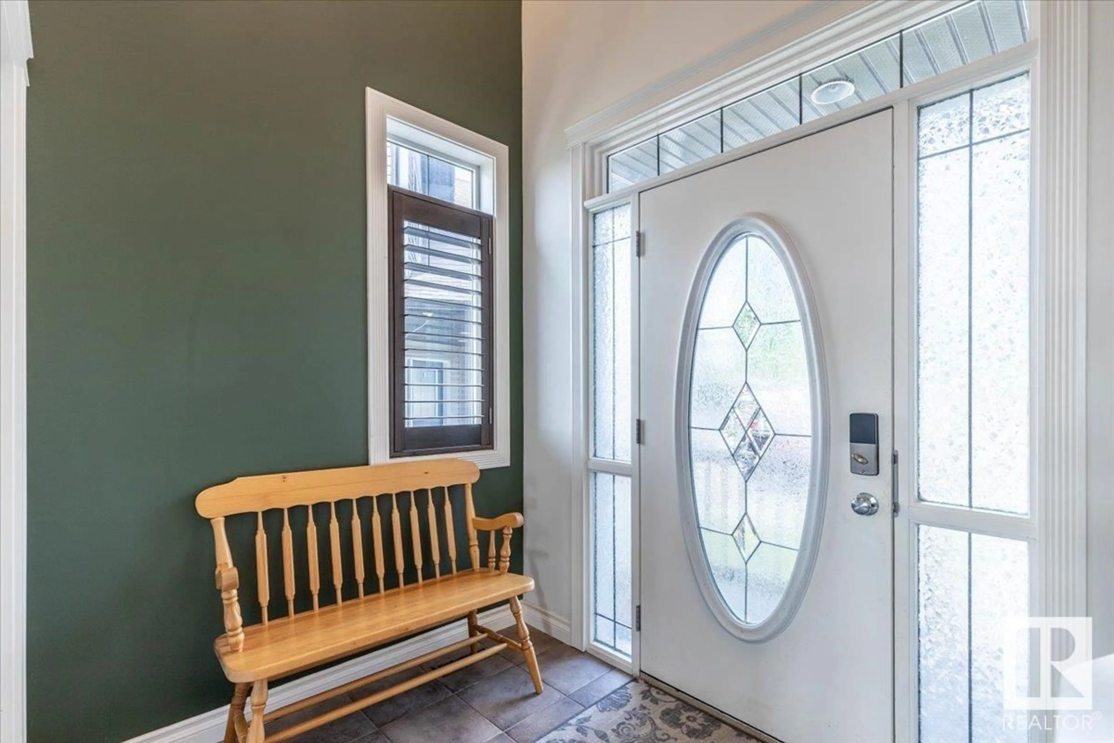 Indoor entryway for 322 ASH CL, Leduc Alberta T9E0E1