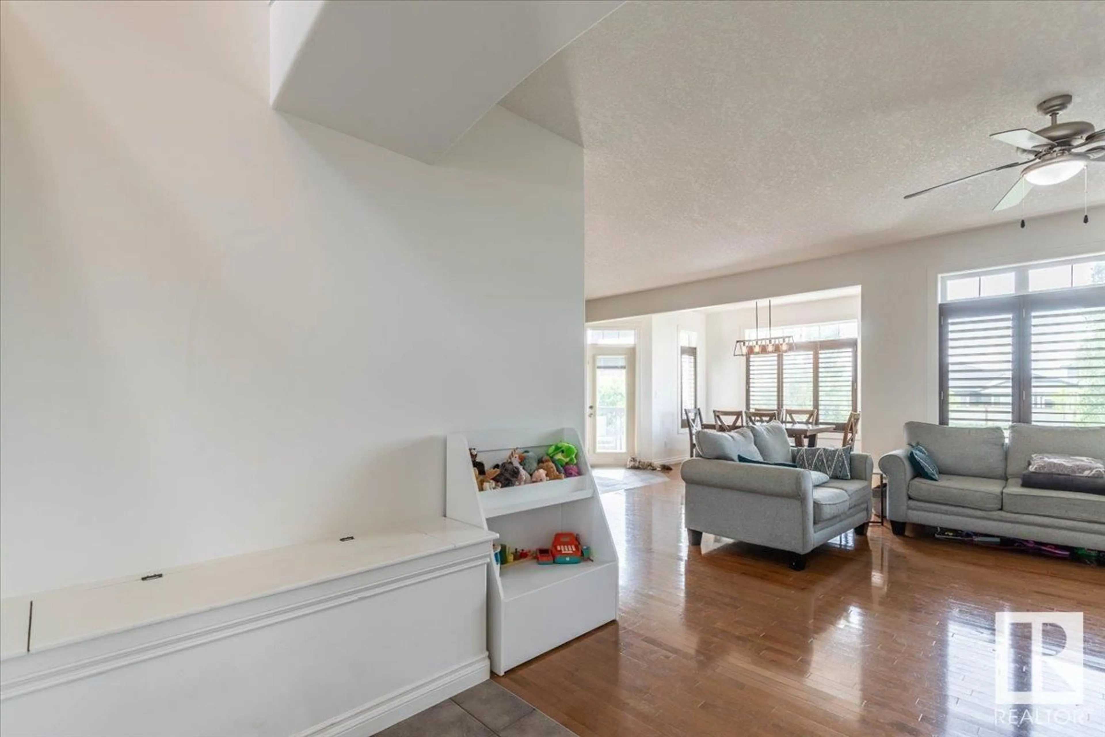 Indoor foyer for 322 ASH CL, Leduc Alberta T9E0E1