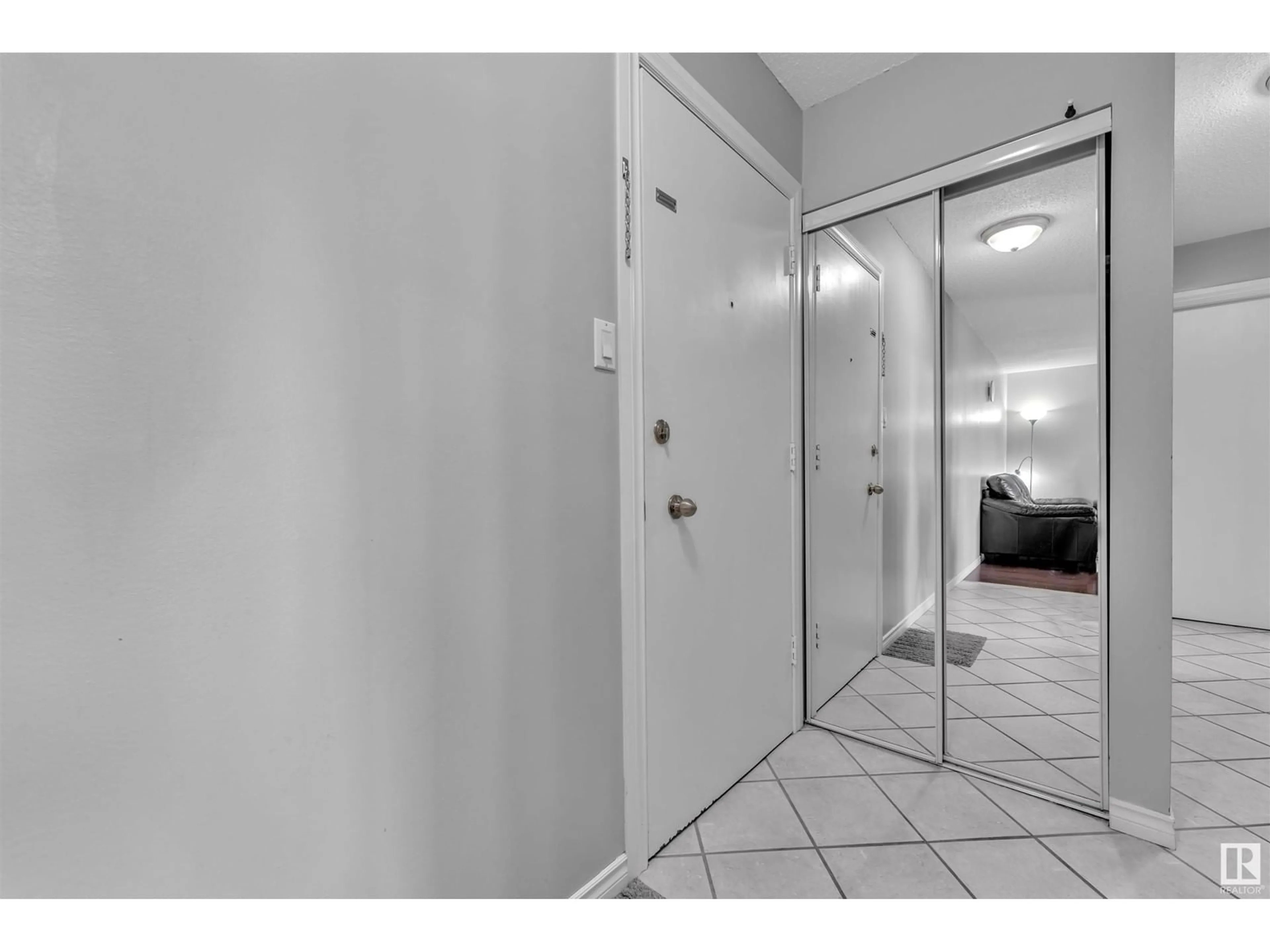 Indoor entryway for 301 - 3835 107 ST NW, Edmonton Alberta T6J2N7