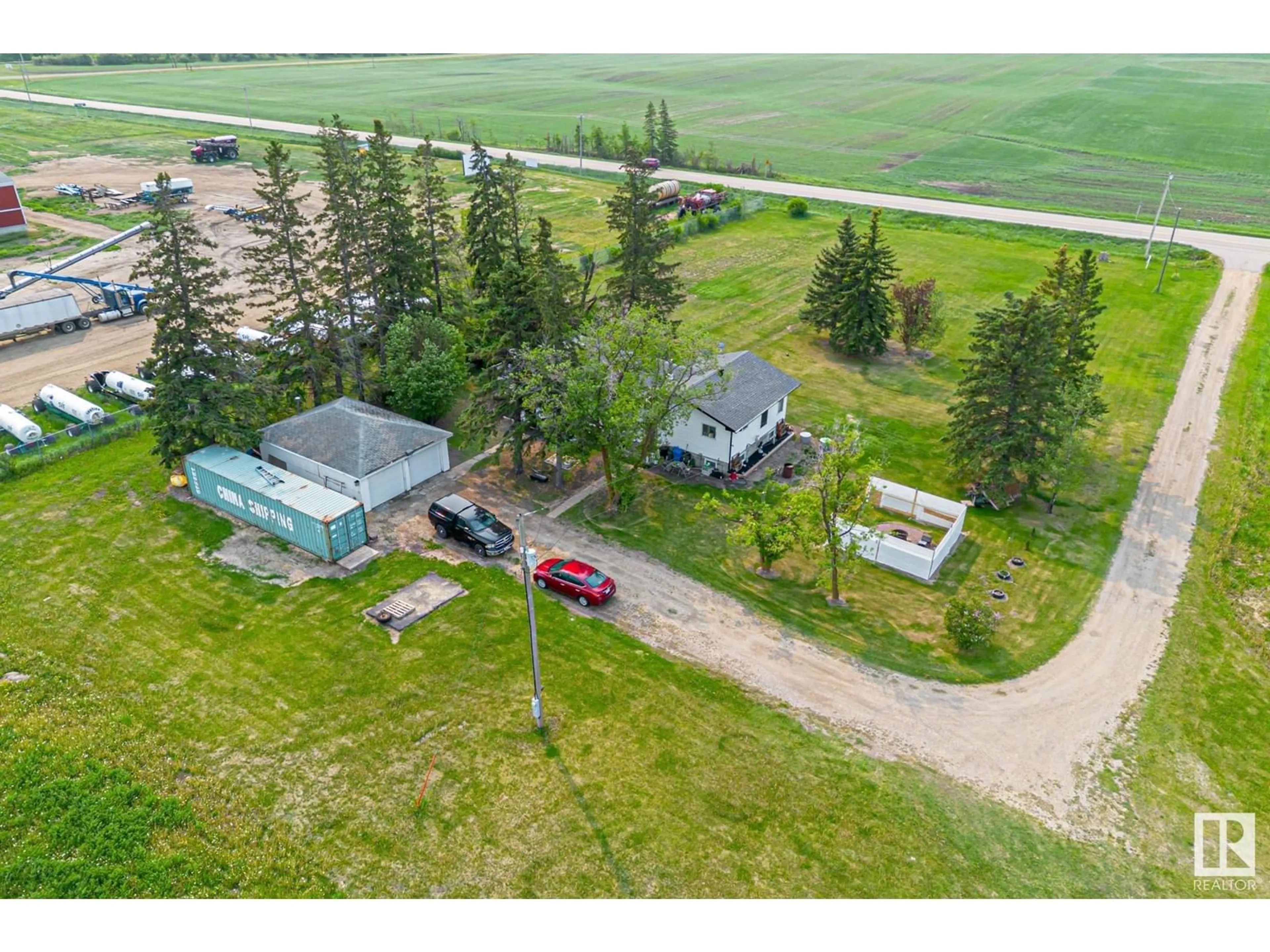 A pic from outside/outdoor area/front of a property/back of a property/a pic from drone, unknown for 25218 SH 651, Rural Sturgeon County Alberta T0G1L2