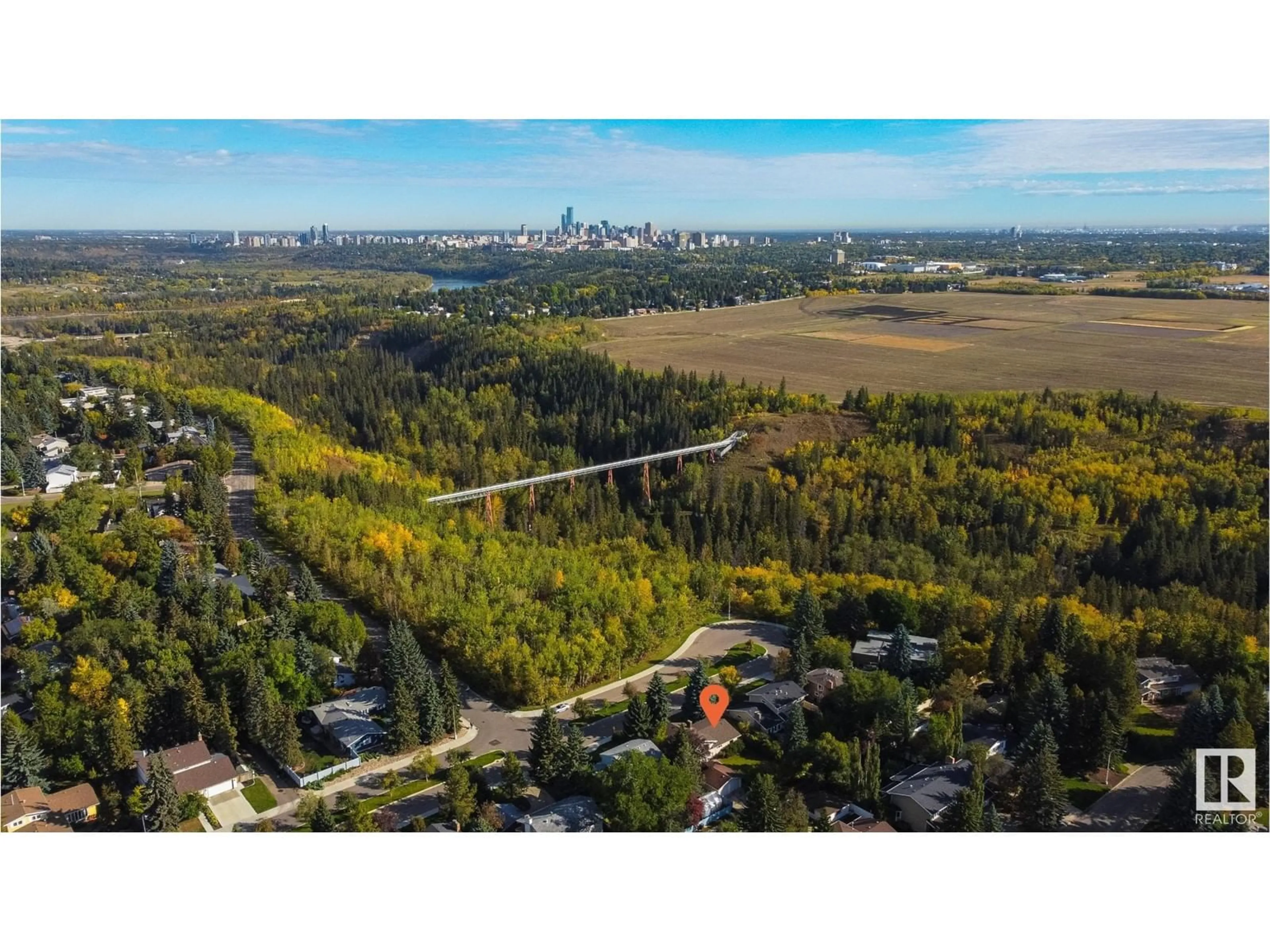 A pic from outside/outdoor area/front of a property/back of a property/a pic from drone, forest/trees view for NW - 14007 53 AV, Edmonton Alberta T6H0S9
