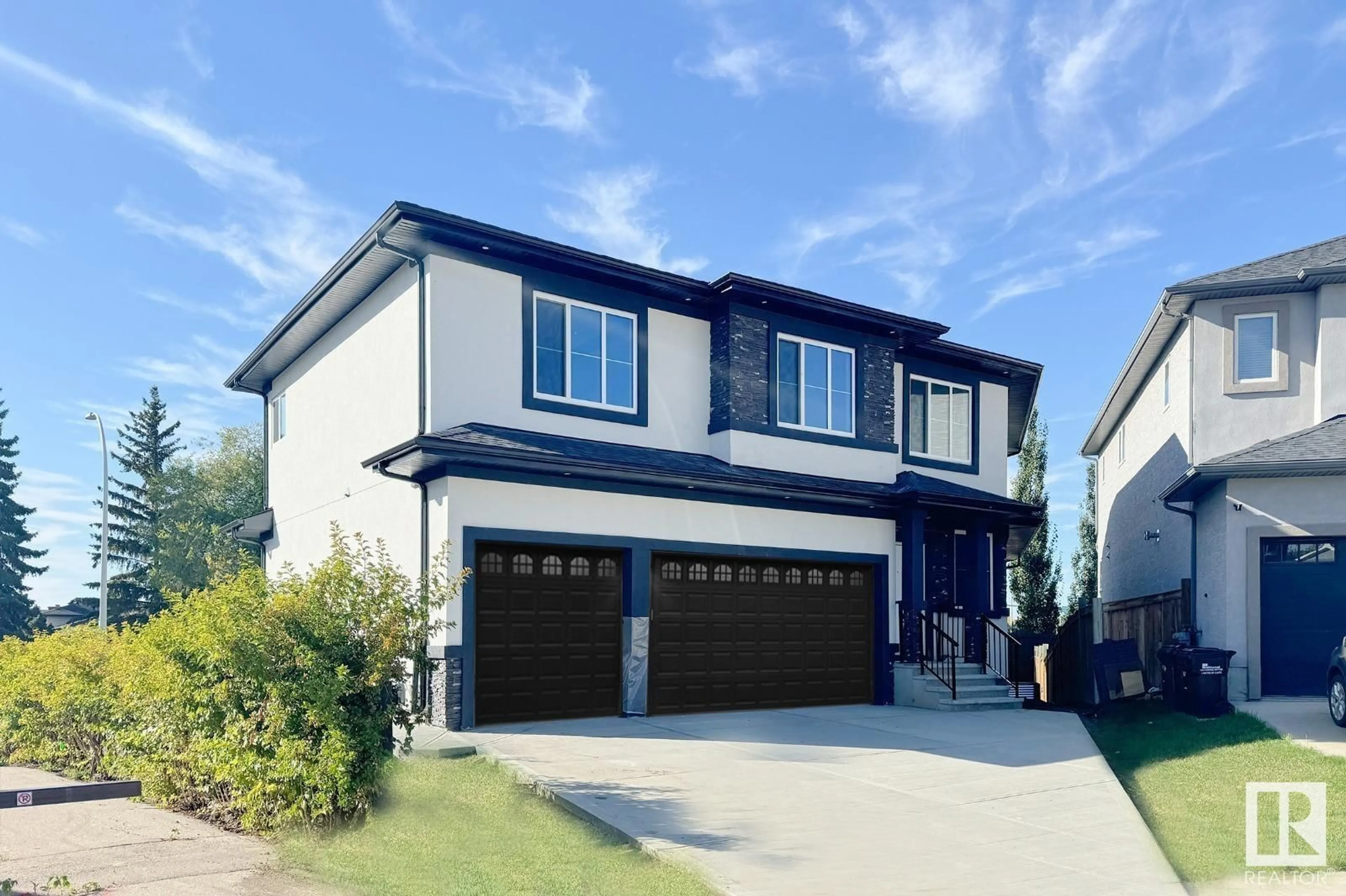 Home with vinyl exterior material, street for 9 GALLOWAY ST, Sherwood Park Alberta T8A4X6