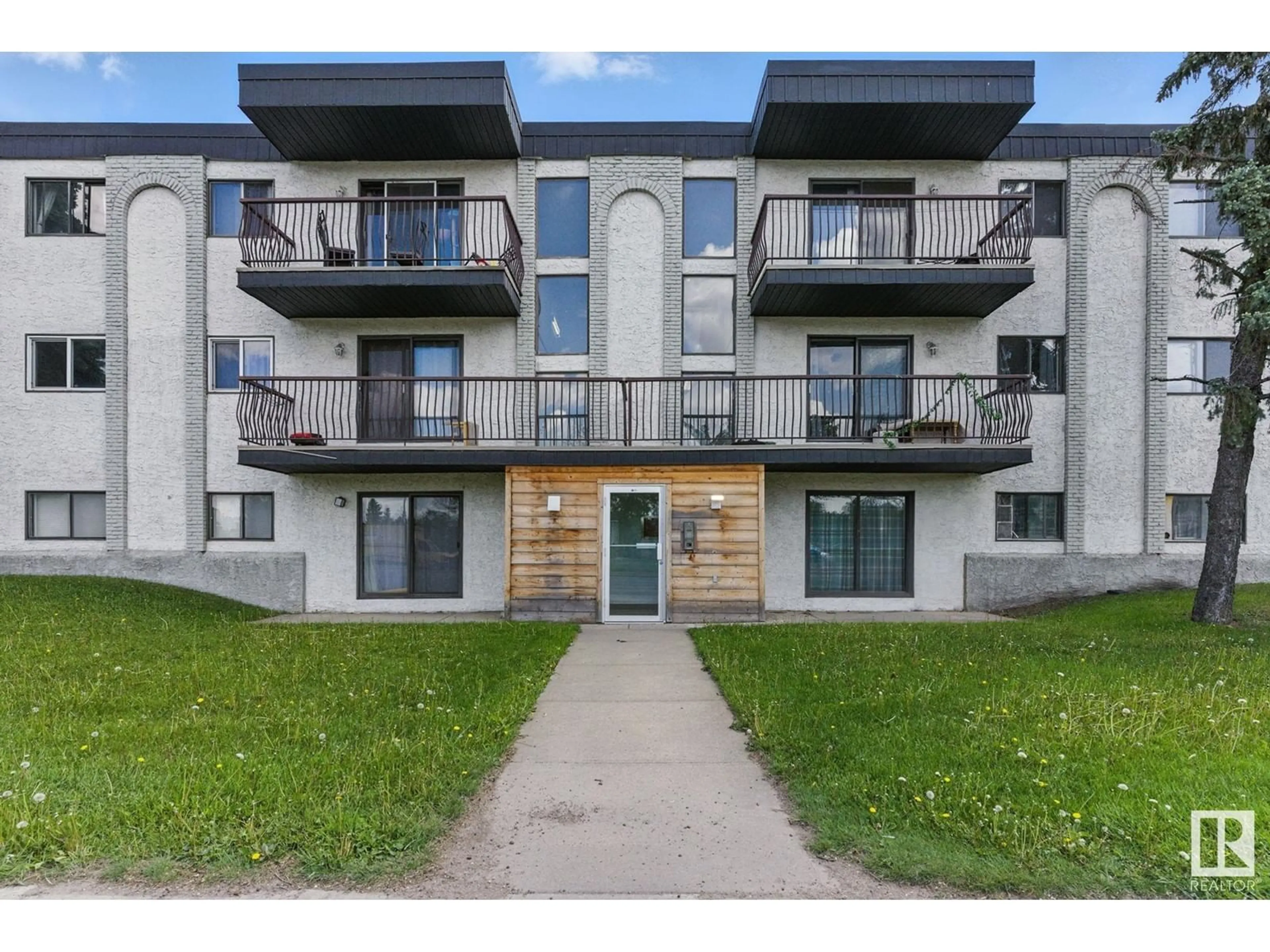 A pic from outside/outdoor area/front of a property/back of a property/a pic from drone, building for 304 - 10917 109 ST NW, Edmonton Alberta T5H3C2