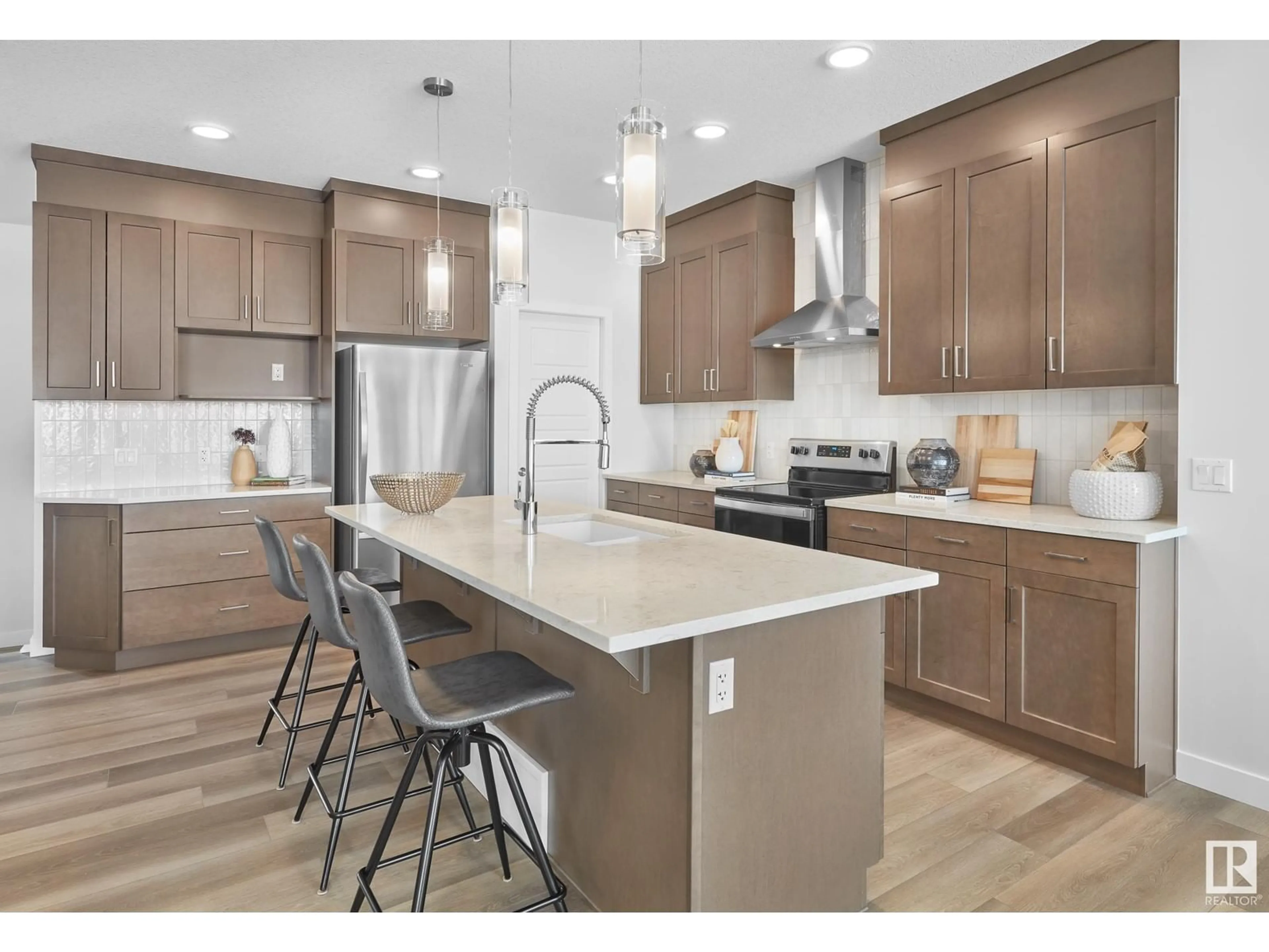 Open concept kitchen, unknown for SW - 705 PAYIPWAT CM, Edmonton Alberta T6W5K8