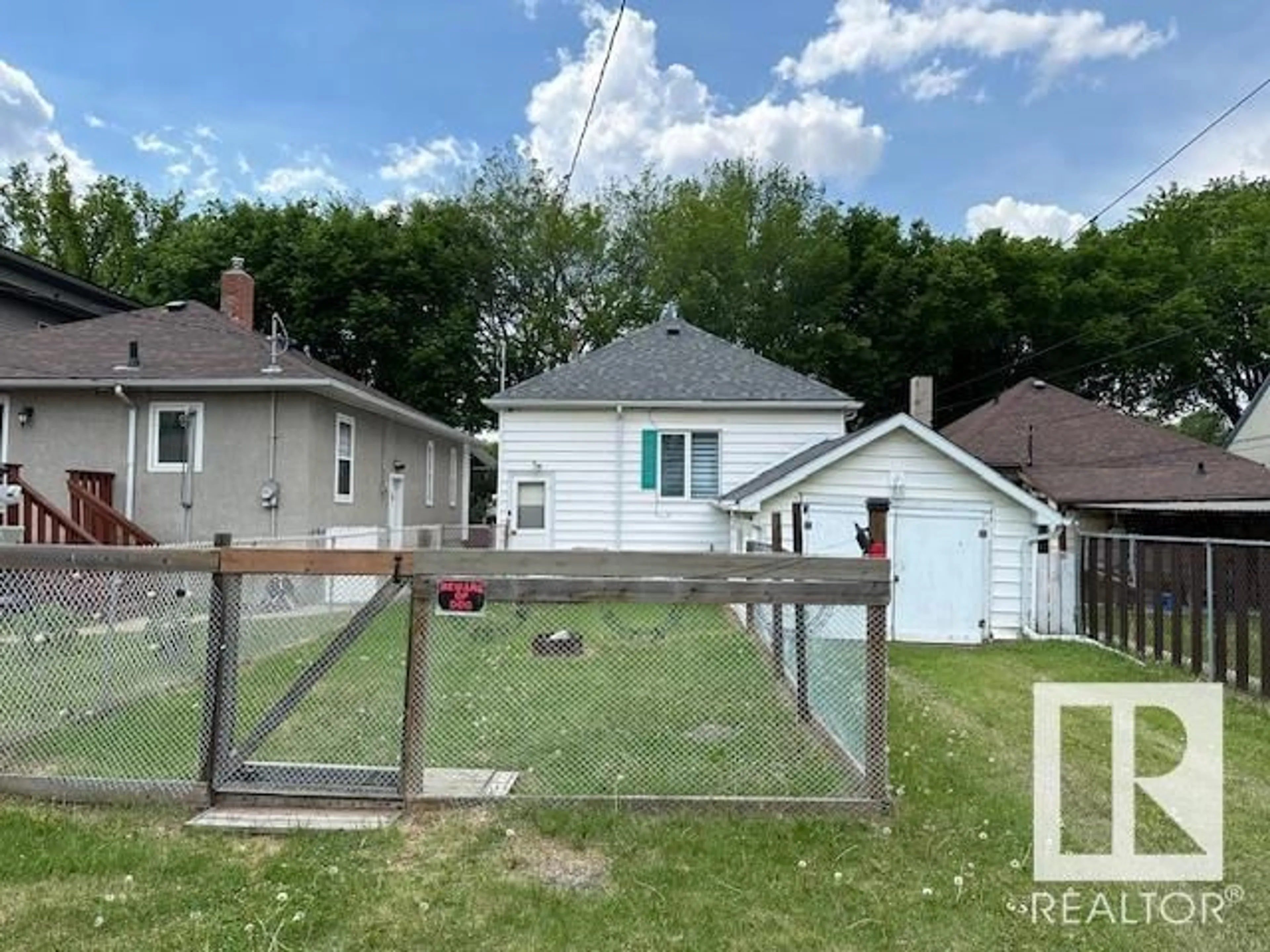 Unknown for 11509 88 ST, Edmonton Alberta T5B3R2