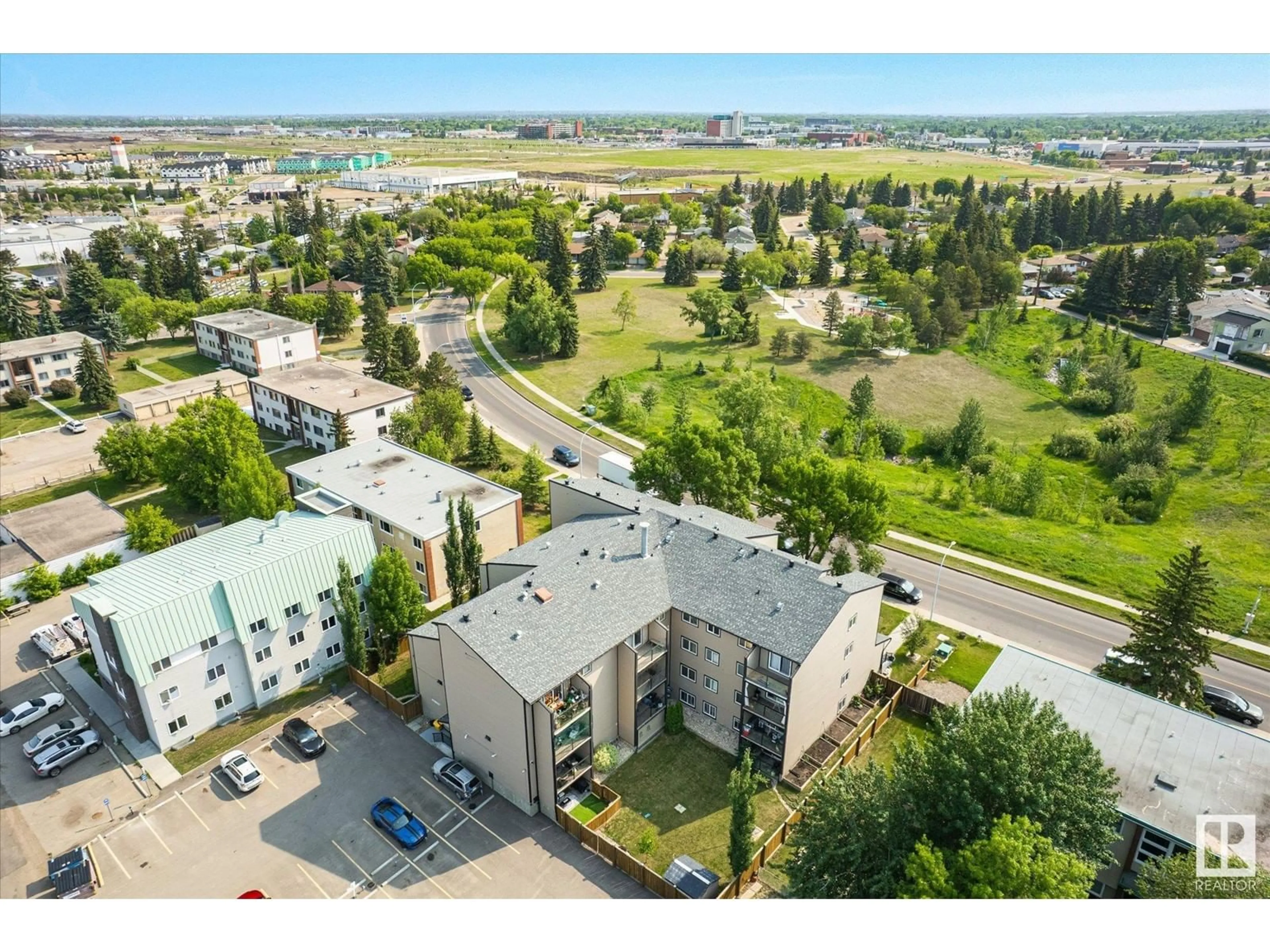 A pic from outside/outdoor area/front of a property/back of a property/a pic from drone, city buildings view from balcony for #302 - 11224 116 ST NW, Edmonton Alberta T5G2W1