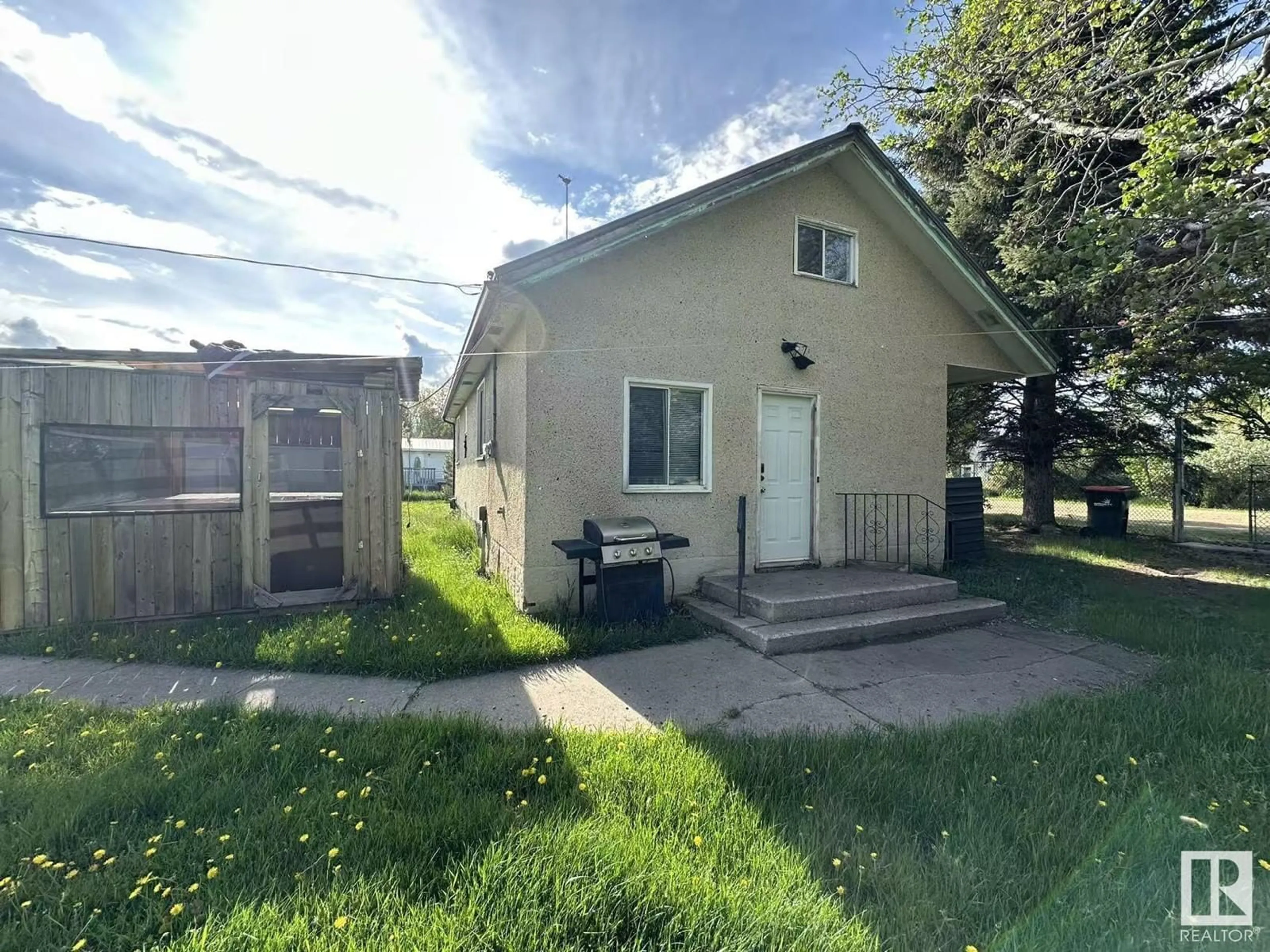 Unknown for 5013 49 AV, Egremont Alberta T0A0Z0