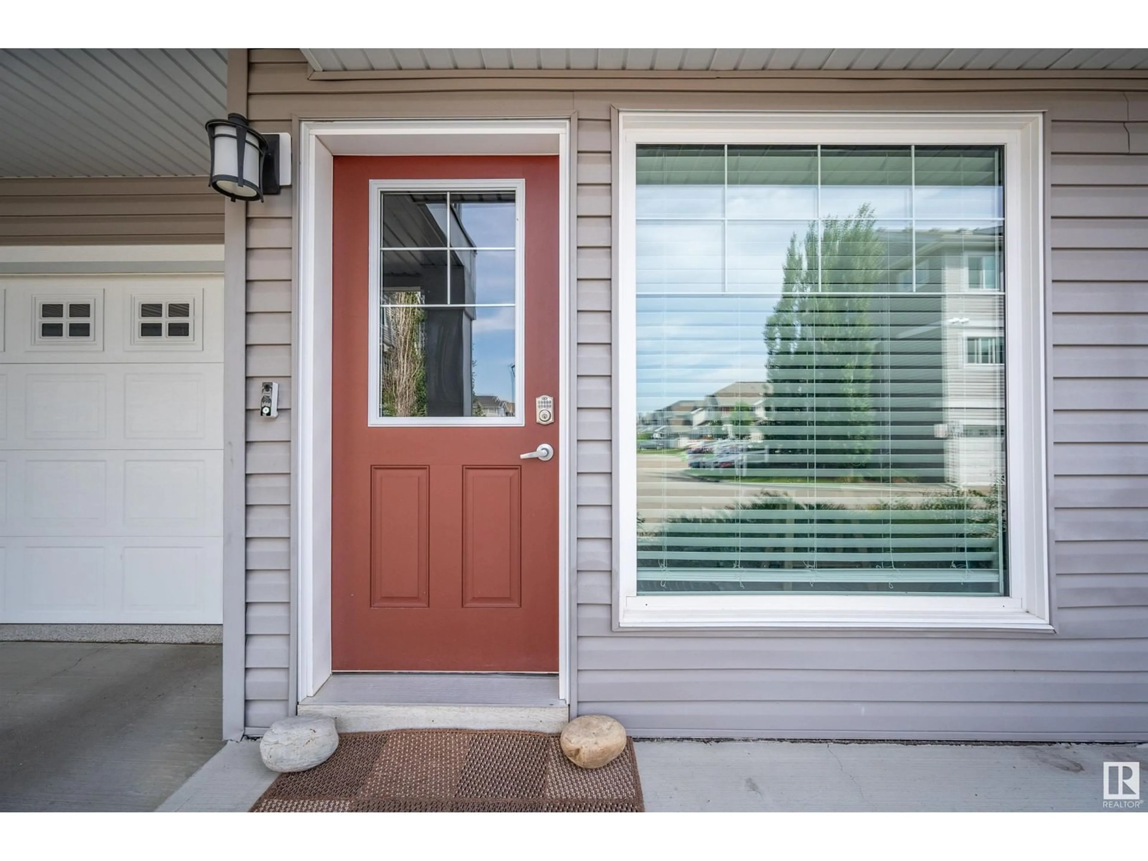 Indoor entryway for #79 - 1391 STARLING DR, Edmonton Alberta T5S0L3
