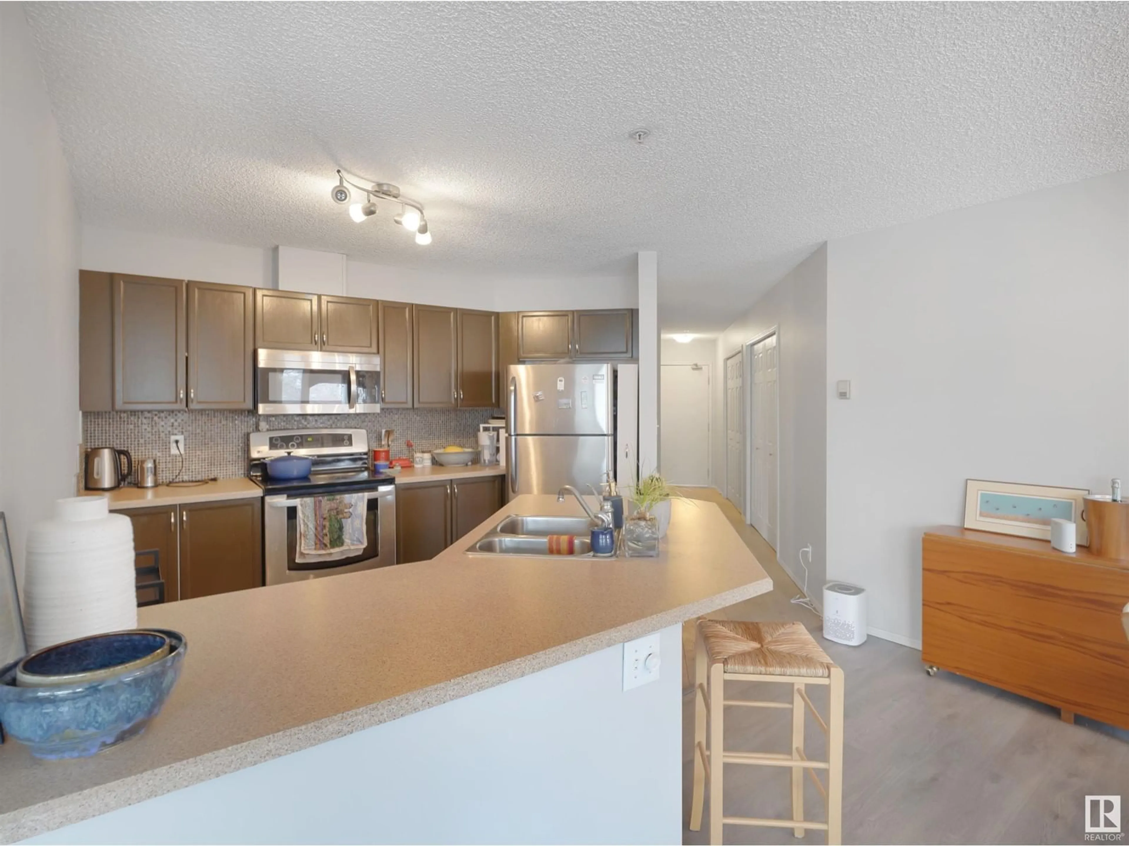 Standard kitchen, unknown for #306 - 9905 112 ST, Edmonton Alberta T5K1L6