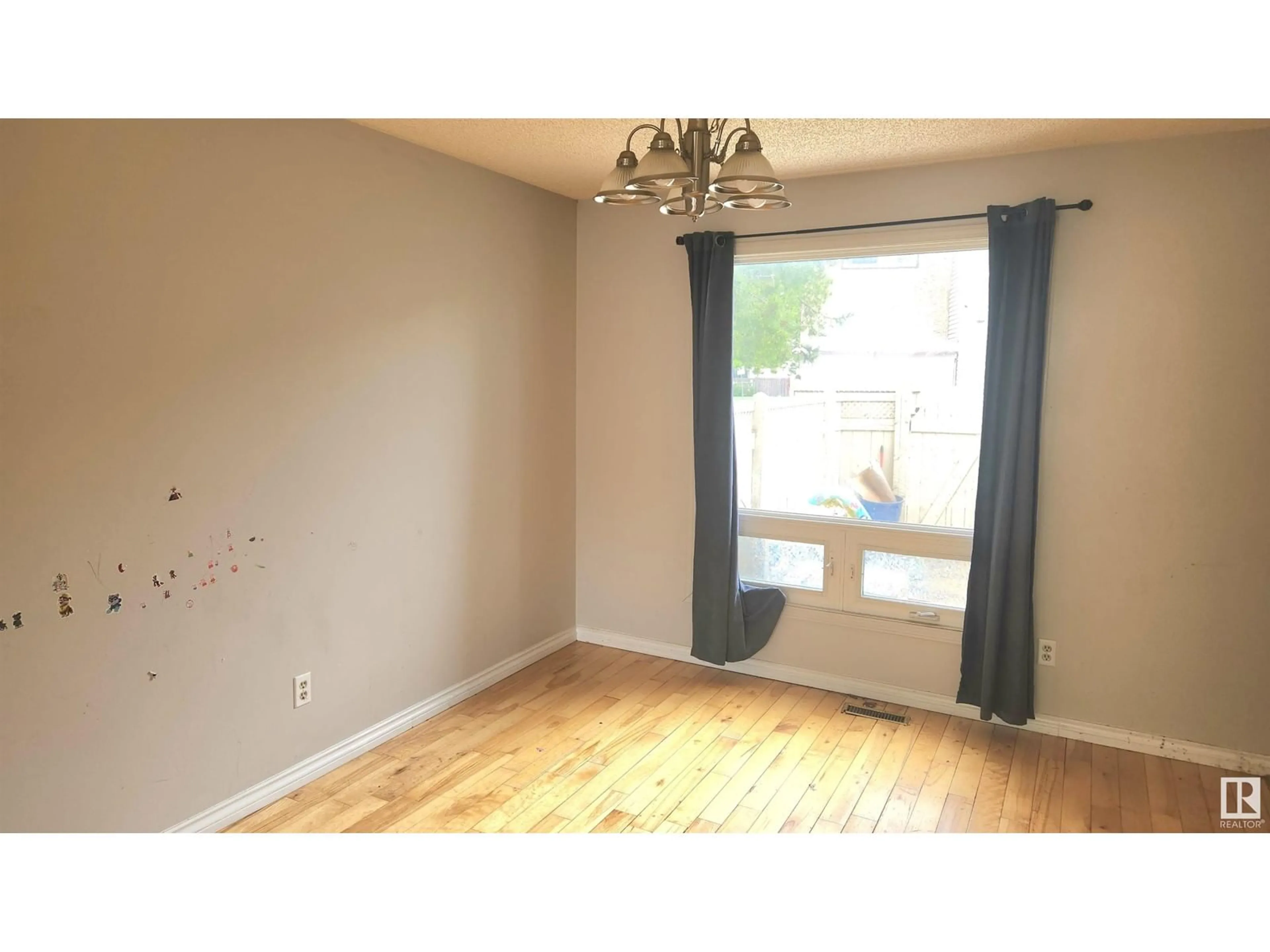 A pic of a room for NW - 14747 25 ST, Edmonton Alberta T5E2E8