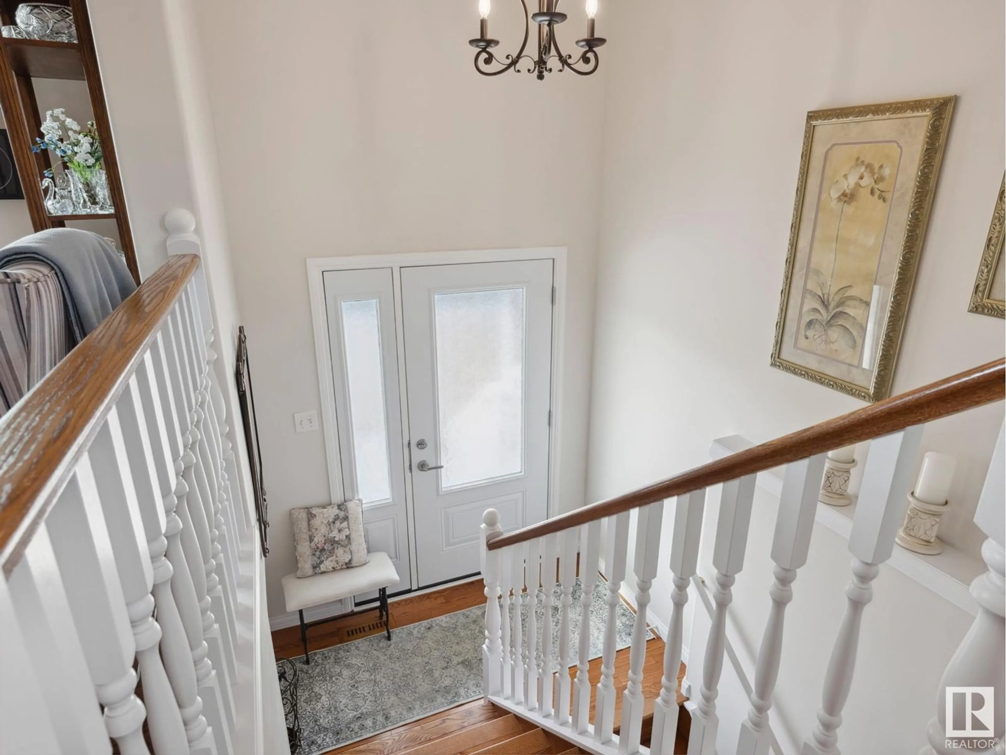 Indoor foyer for 30 - 11 GIROUX RD, St. Albert Alberta T8N6R2