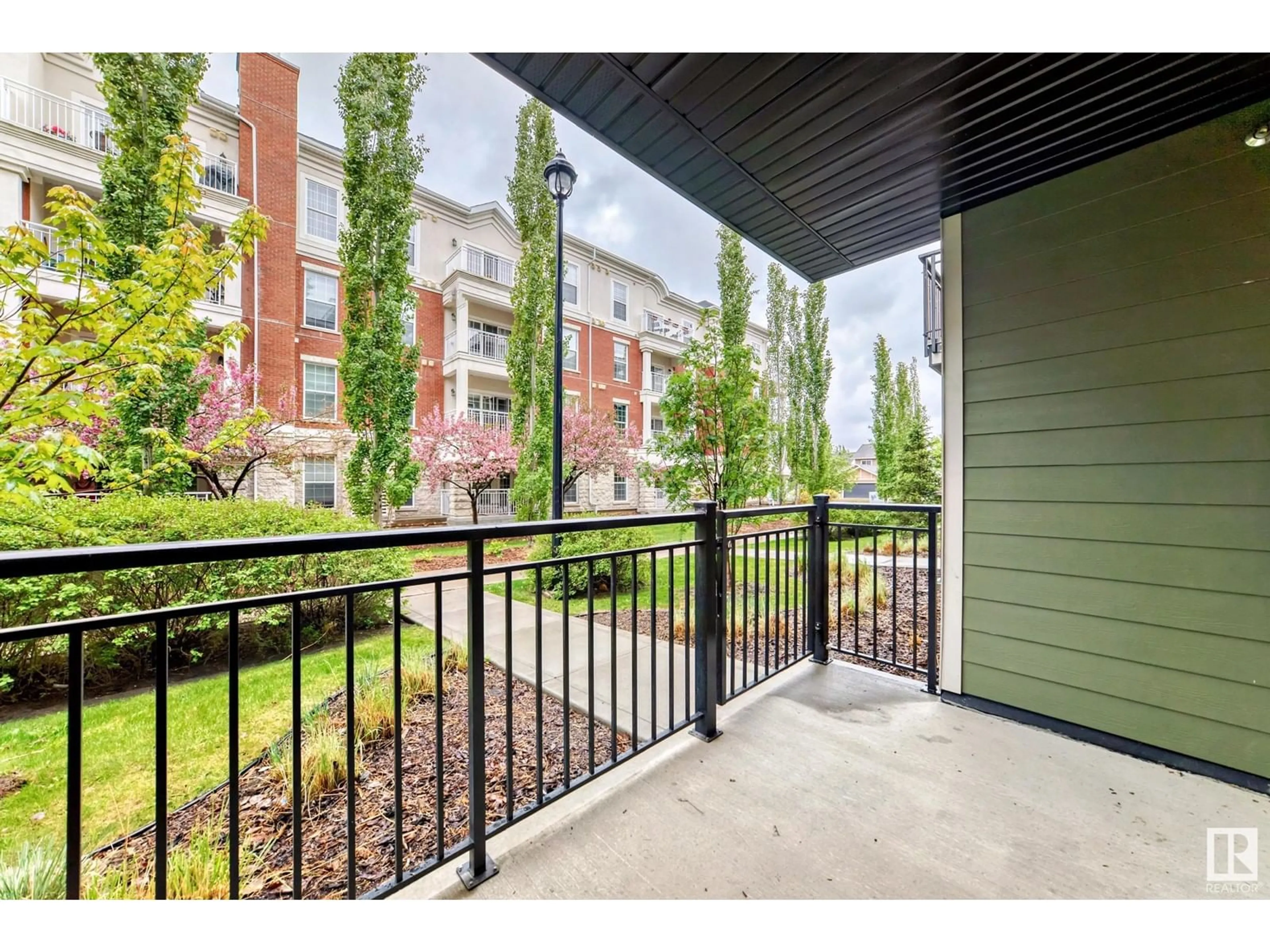 Patio, unknown for 114 - 560 GRIESBACH PARADE PR, Edmonton Alberta T5E6X1