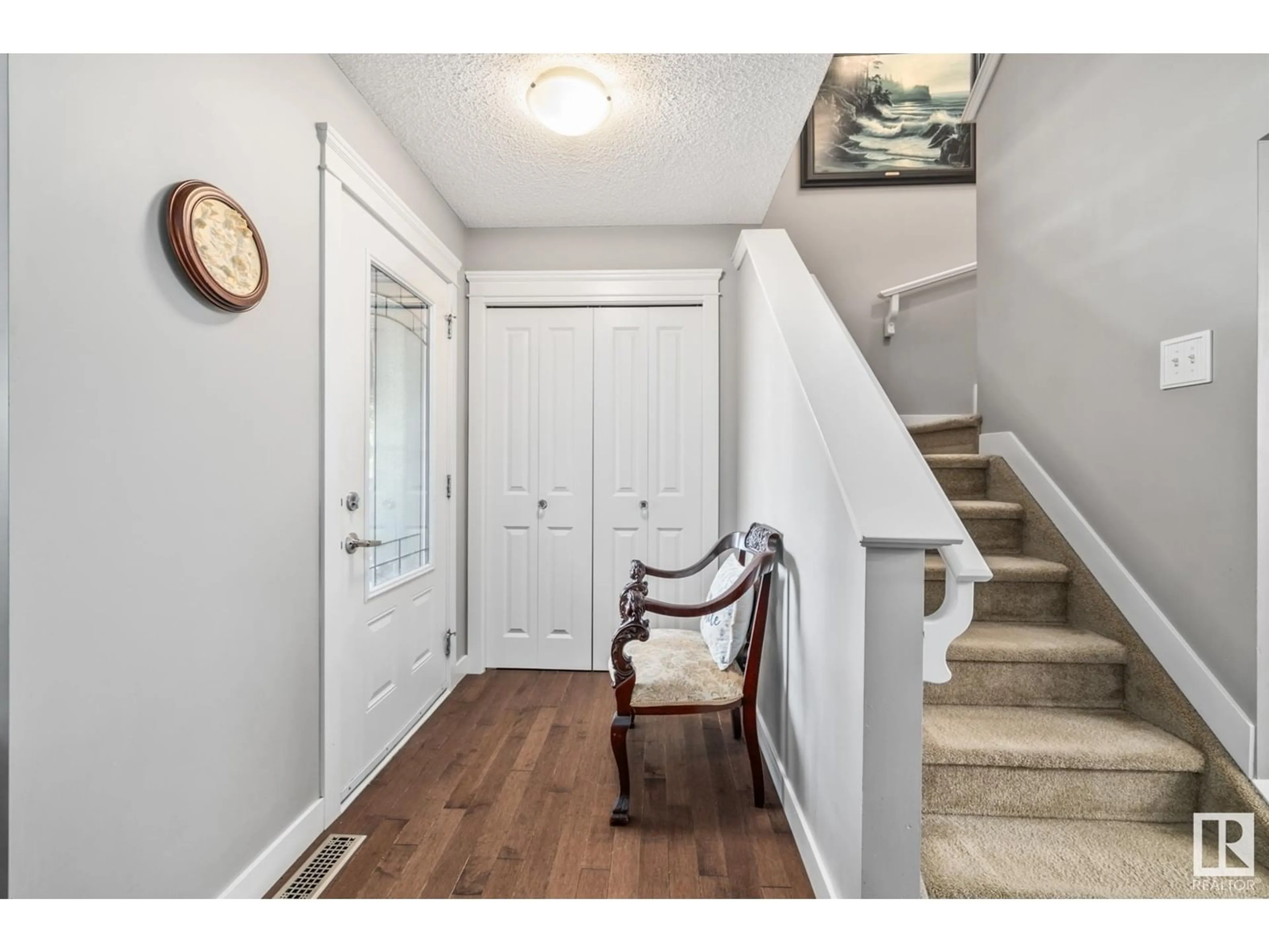 Indoor entryway for 253 GRIESBACH RD, Edmonton Alberta T5E6S5