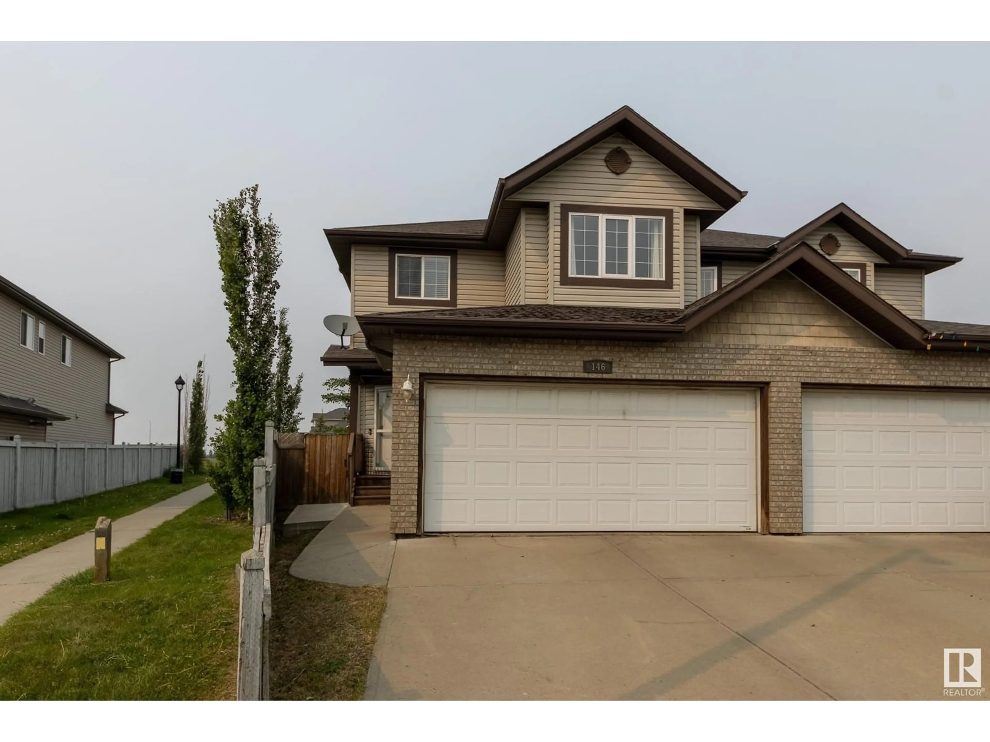 Unknown for 146 CASTLE DR, Edmonton Alberta T5X6J2