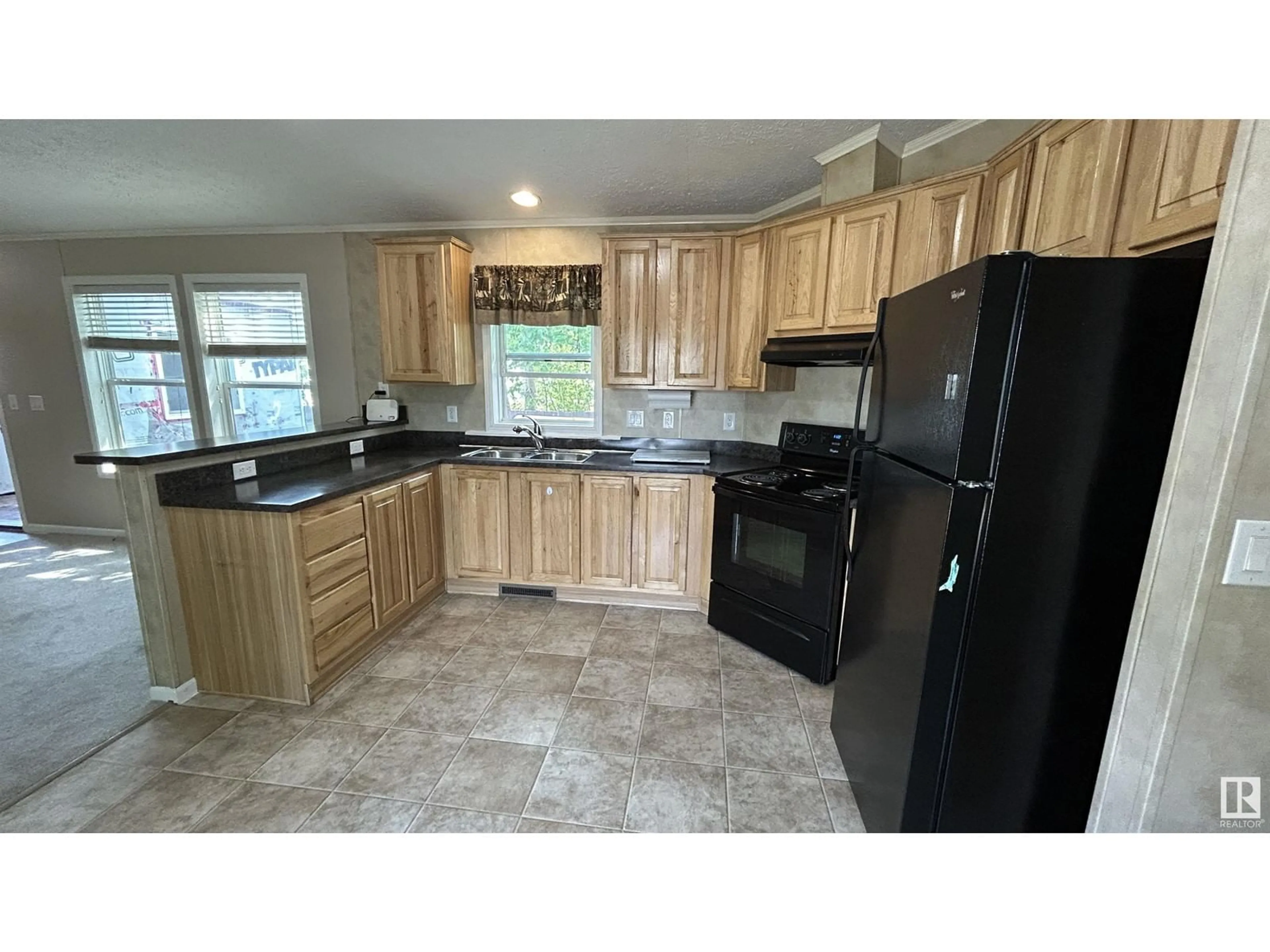 Standard kitchen, unknown for 50 - 5508 55 ST, Bonnyville Town Alberta T9N2C6
