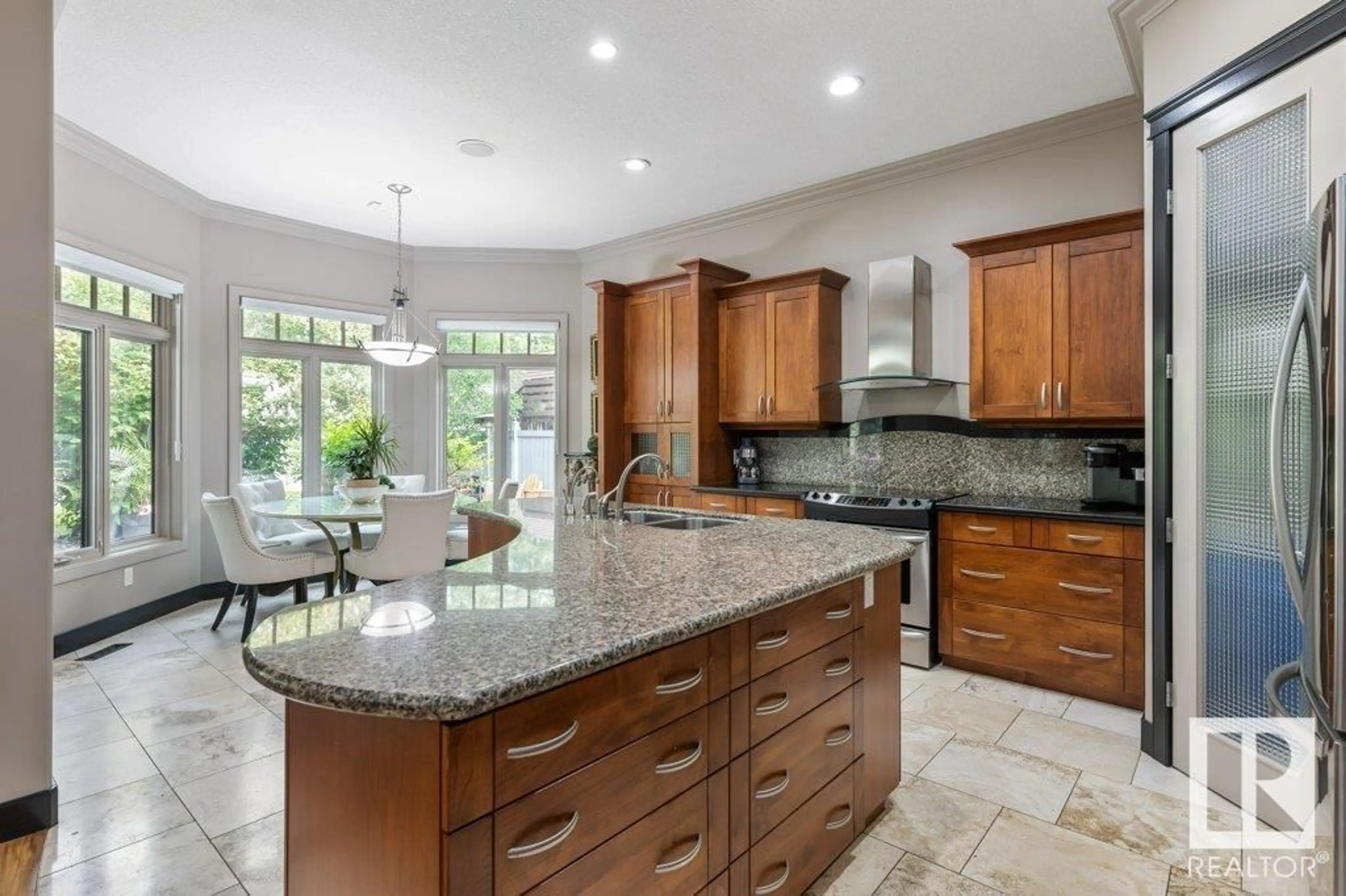 Open concept kitchen, ceramic/tile floor for 34 KINGSFORD CR, St. Albert Alberta T8N7J2