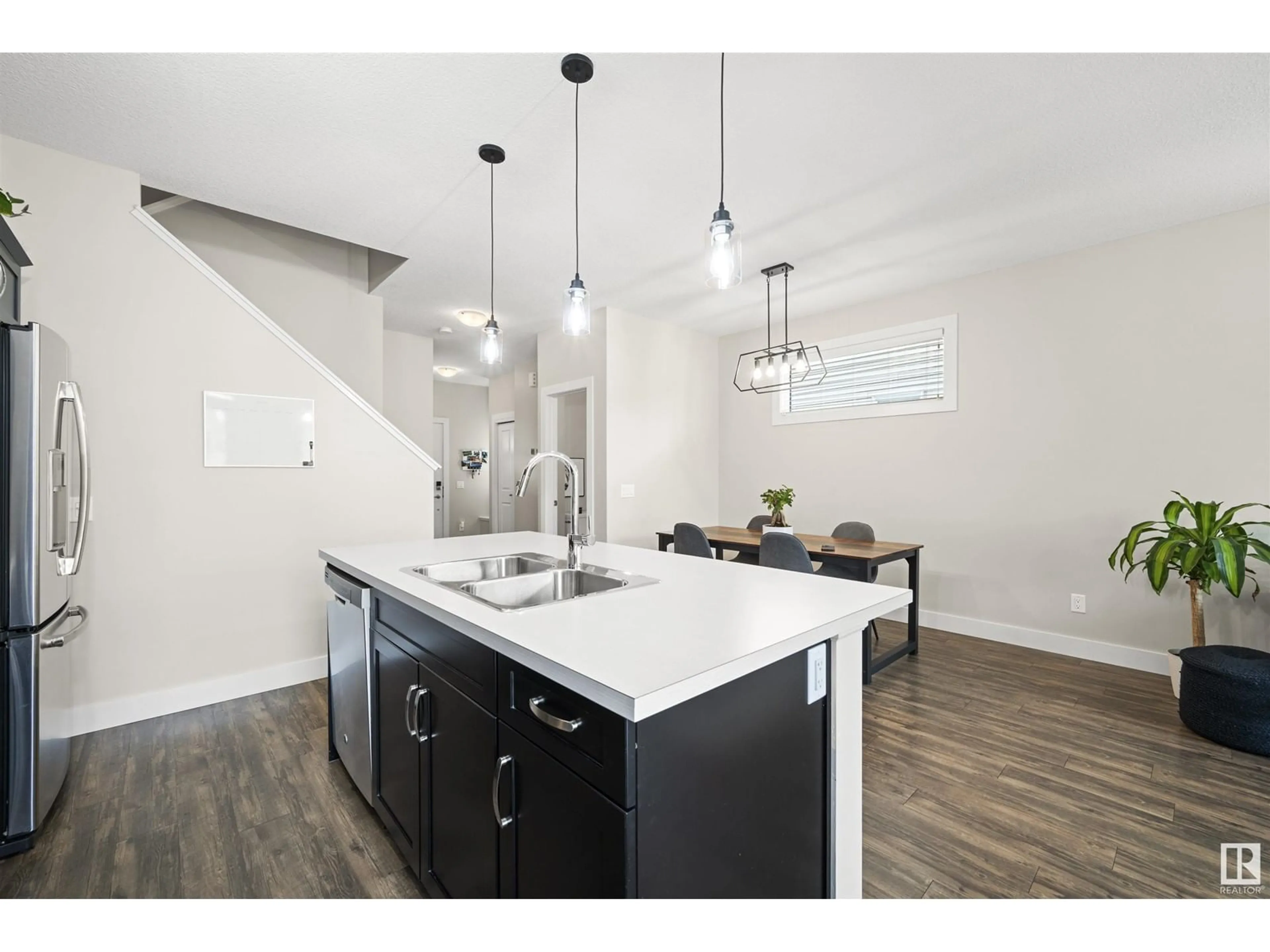 Open concept kitchen, unknown for 125 AMBERLEY WY, Sherwood Park Alberta T8H0X2