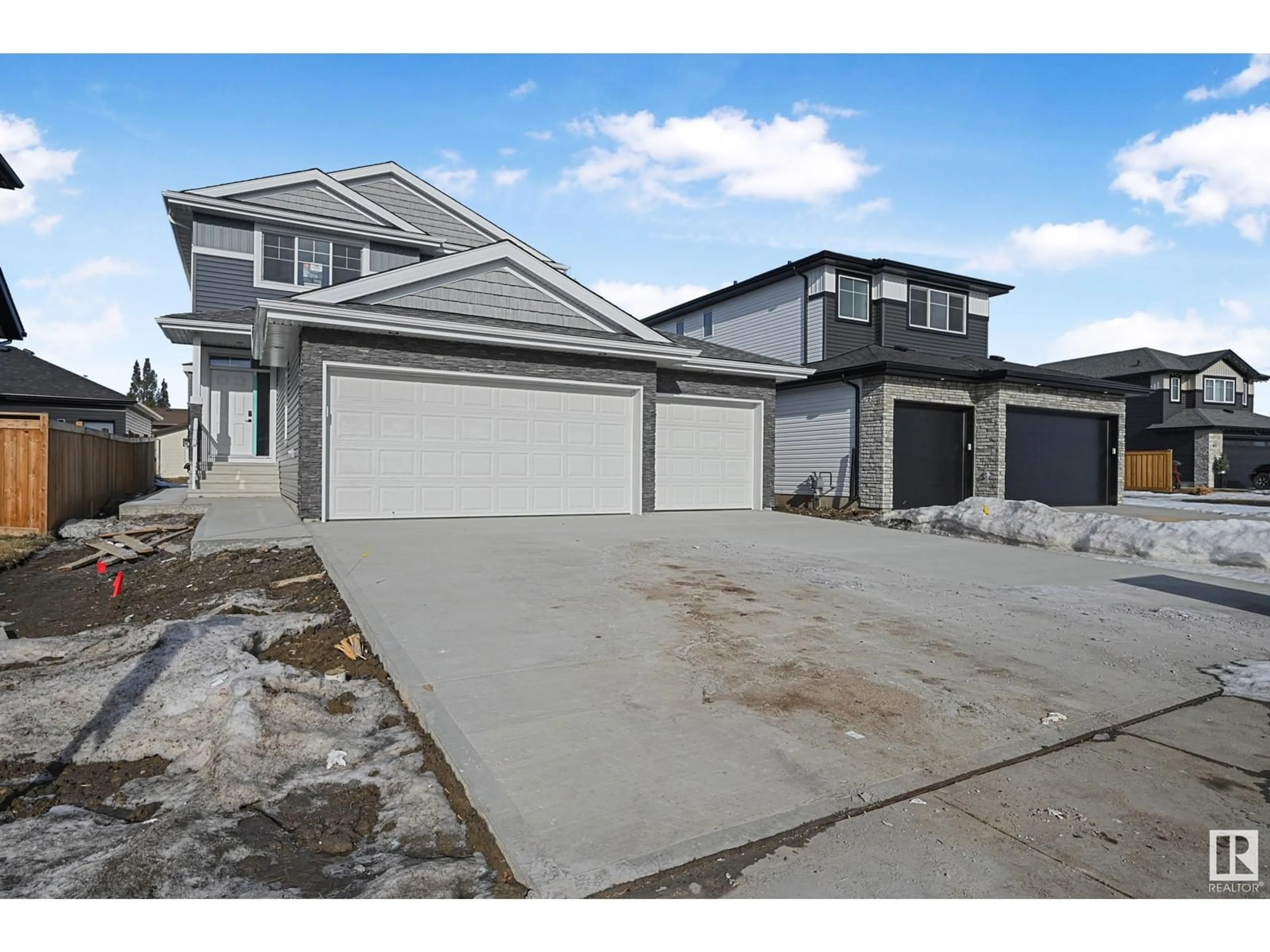 A pic from outside/outdoor area/front of a property/back of a property/a pic from drone, street for 76 MAPLE CR, Gibbons Alberta T0A1N0