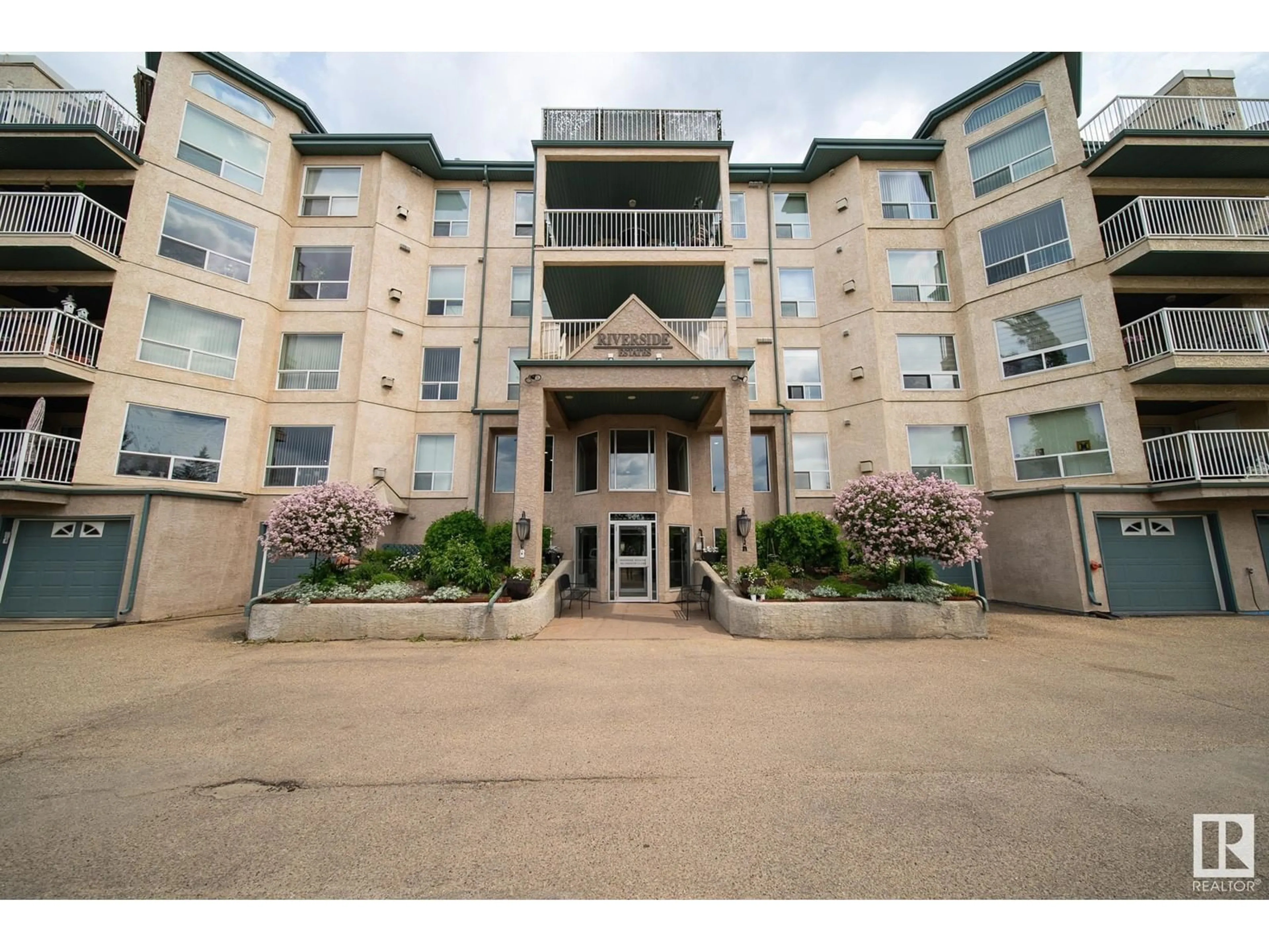 Unknown for #111 - 182 HADDOW CL, Edmonton Alberta T6R2V1