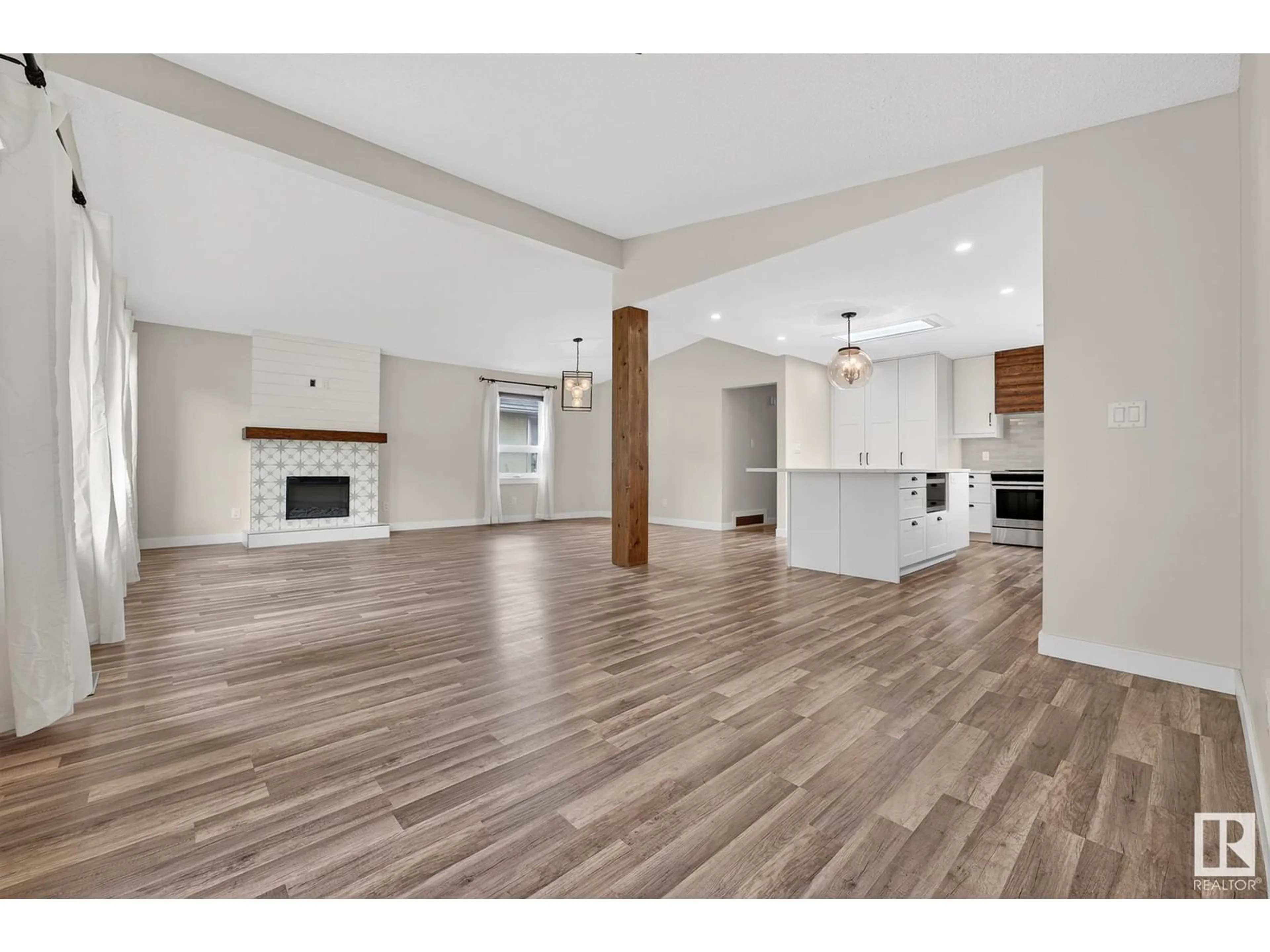 Open concept kitchen, unknown for 61 BEAVERBROOK CR, St. Albert Alberta T8N2L4