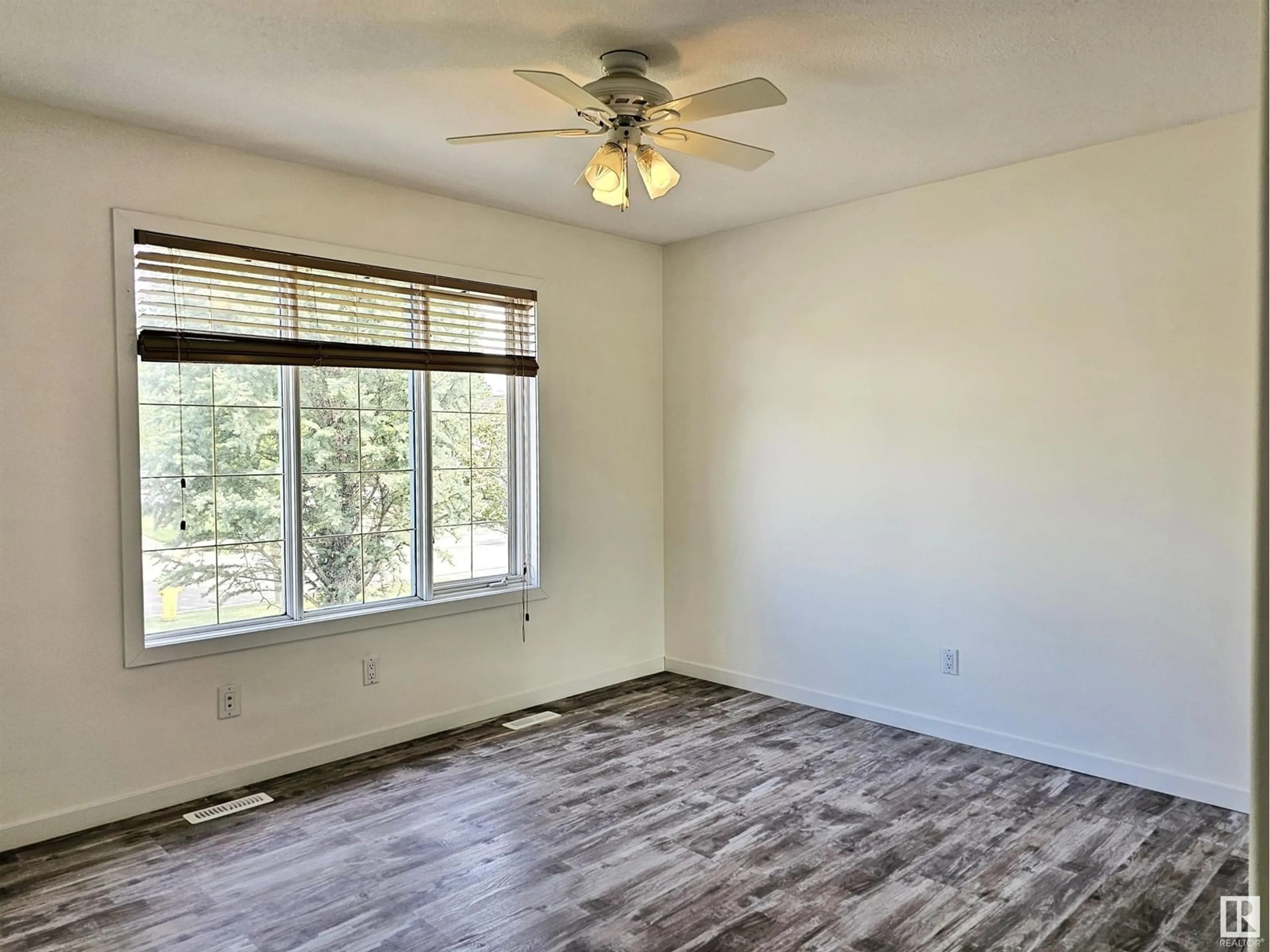 A pic of a room for 11 HANRATTY PT, St. Albert Alberta T8N6B5