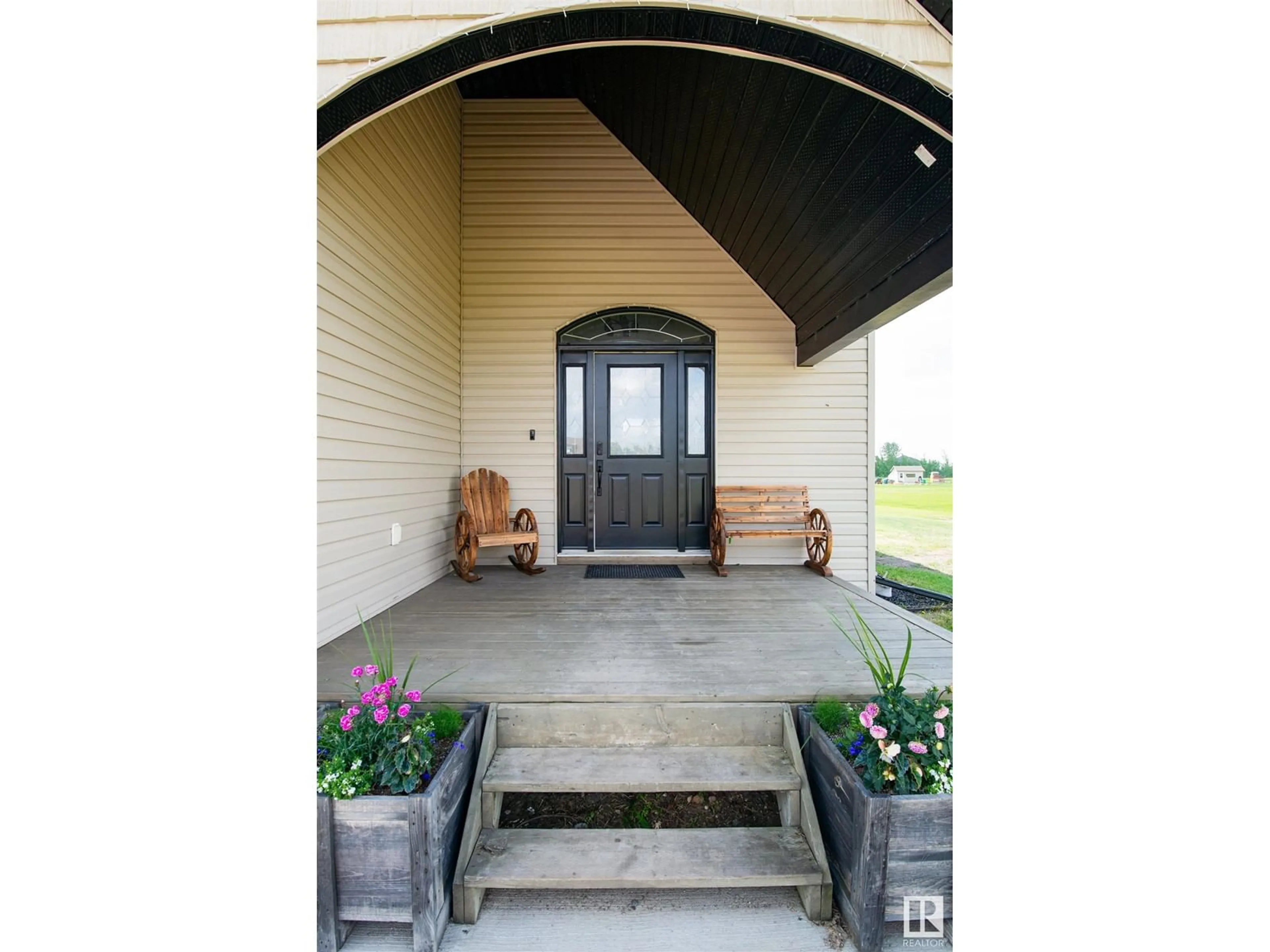 Indoor entryway for 306 - 61305 RG RD 455, Rural Bonnyville M.D. Alberta T9N2H4